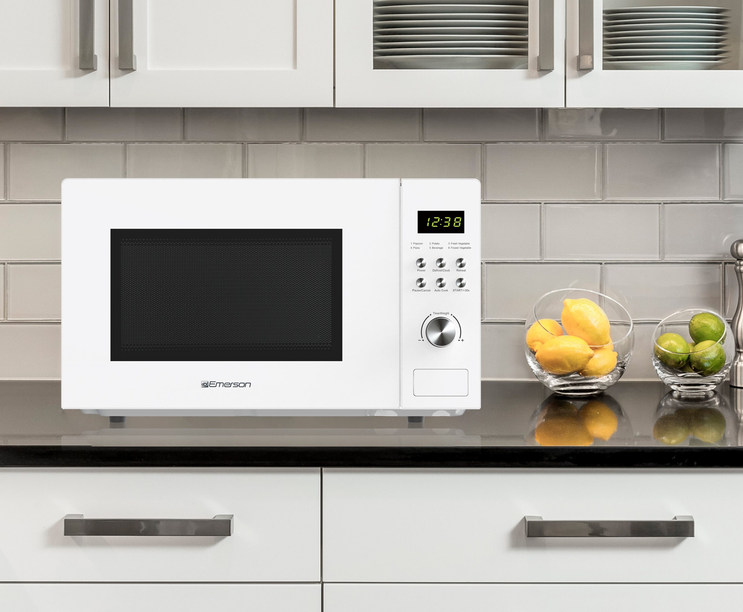 Horno de Microondas de Mostrador de 1.1 pies cúbicos y 1000 Watts (Blanco) MW1101W