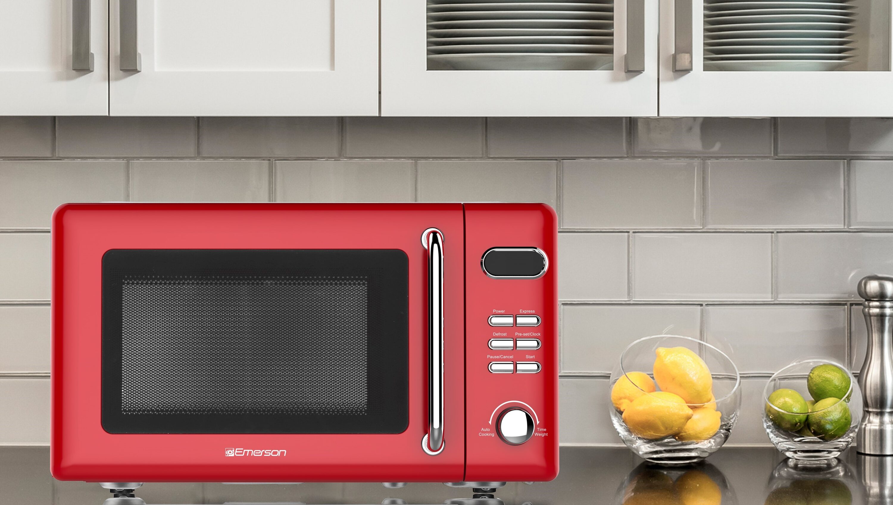 Horno de microondas de encimera Emerson 0.7 pies cúbicos (menos de 1.5 pies cúbicos) 700 watts (Rojo) MWR7020RD