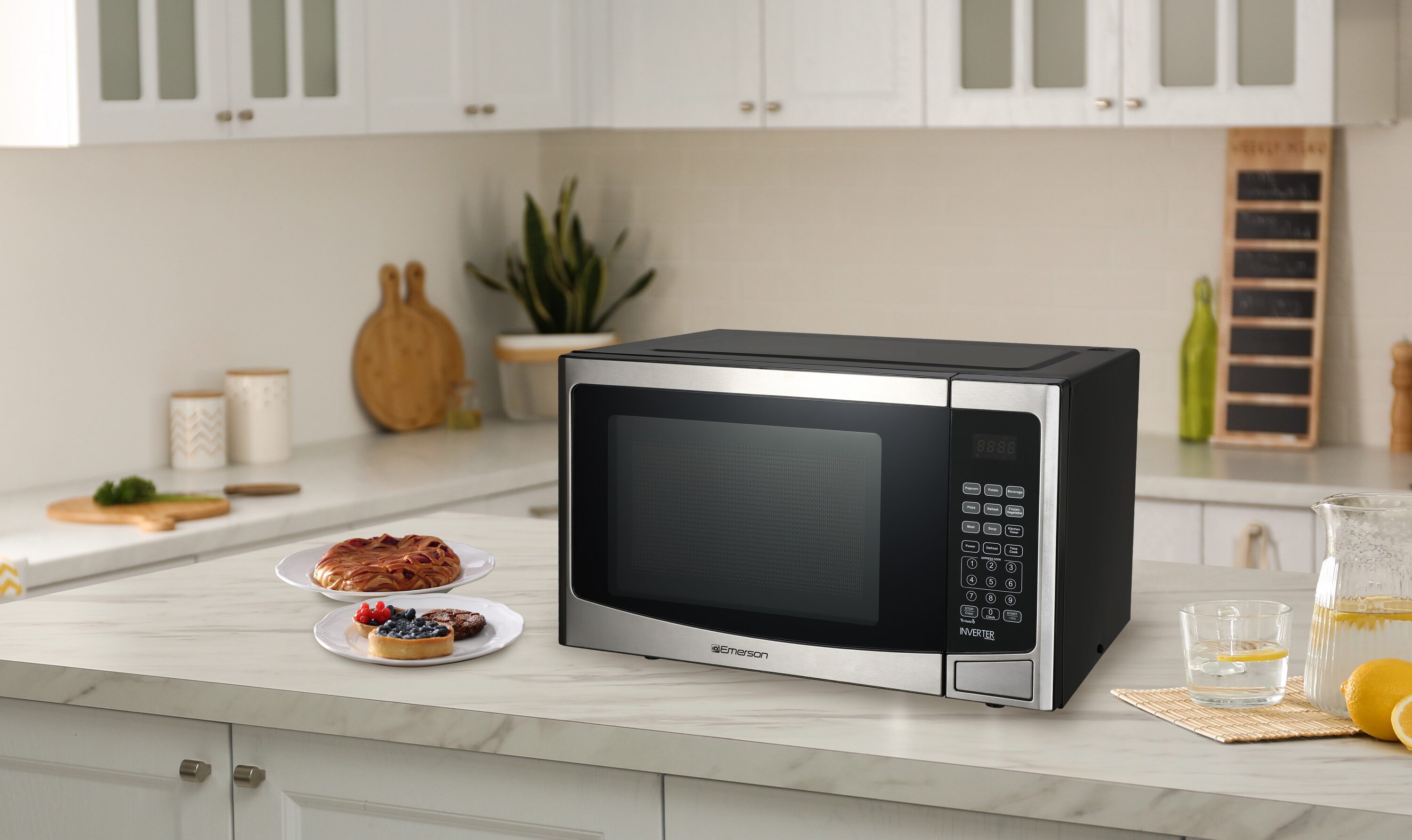 Horno de Microondas de 1.2 pies cúbicos de Emerson 1000 vatios de Potencia (Acero Inoxidable) MWI1212SS