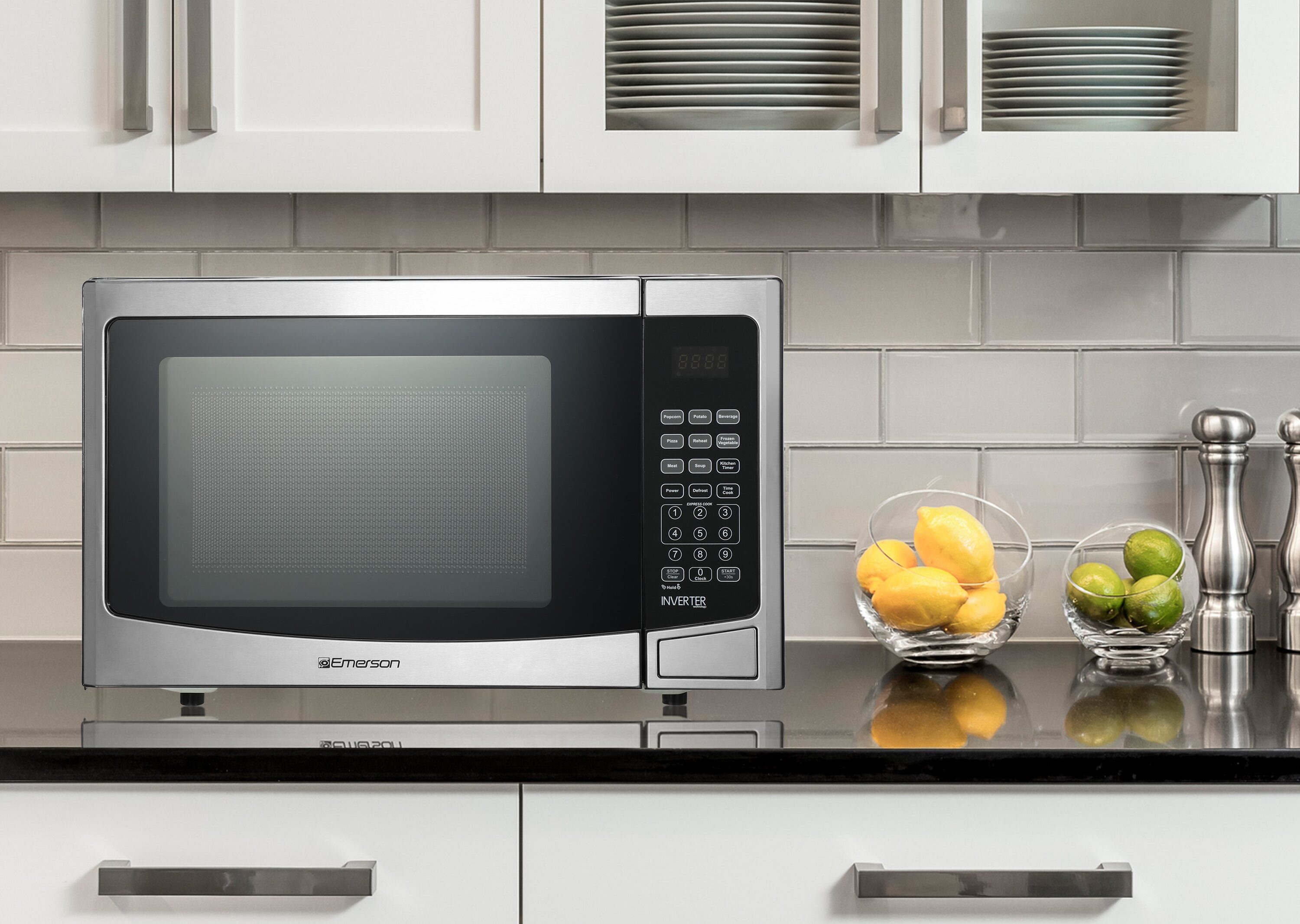 Horno de Microondas de 1.2 pies cúbicos de Emerson 1000 vatios de Potencia (Acero Inoxidable) MWI1212SS