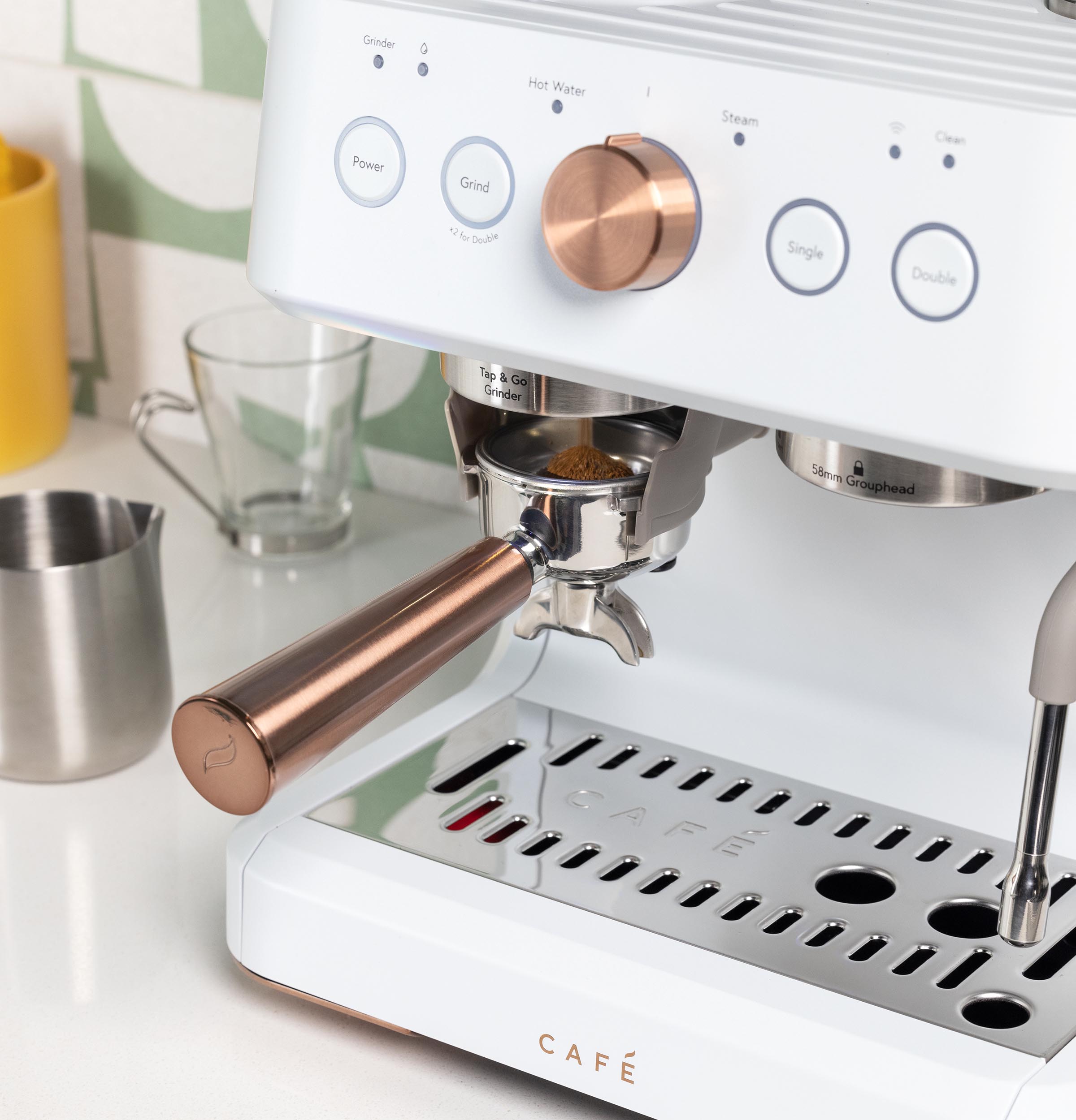 Máquina de Espresso Café Bellissimo Semiautomática de Acero Inoxidable Programable con Wi-Fi y Bandeja de Goteo (Blanco Mate)