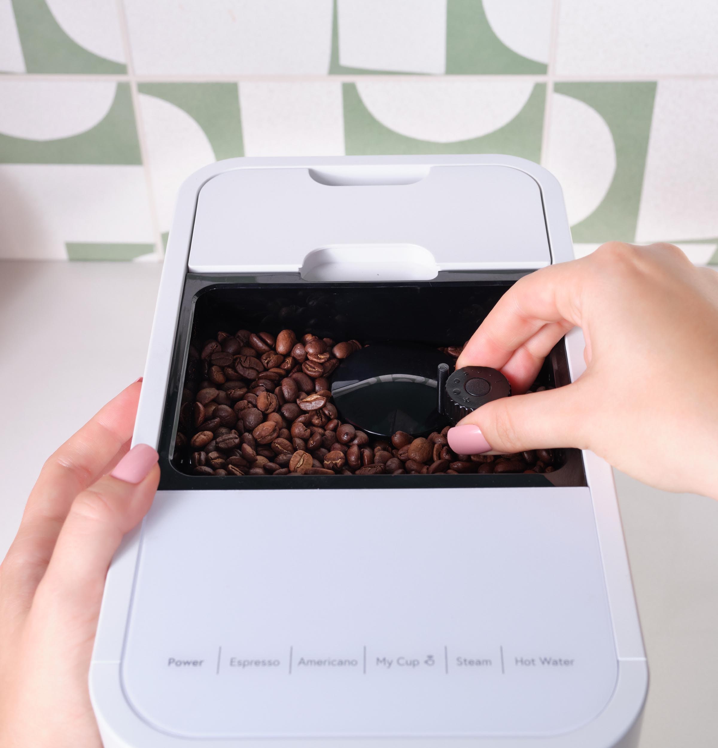 Cafetera Express de Acero Inoxidable Programable con Wi-Fi y Bandeja de Goteo (Blanco Mate)