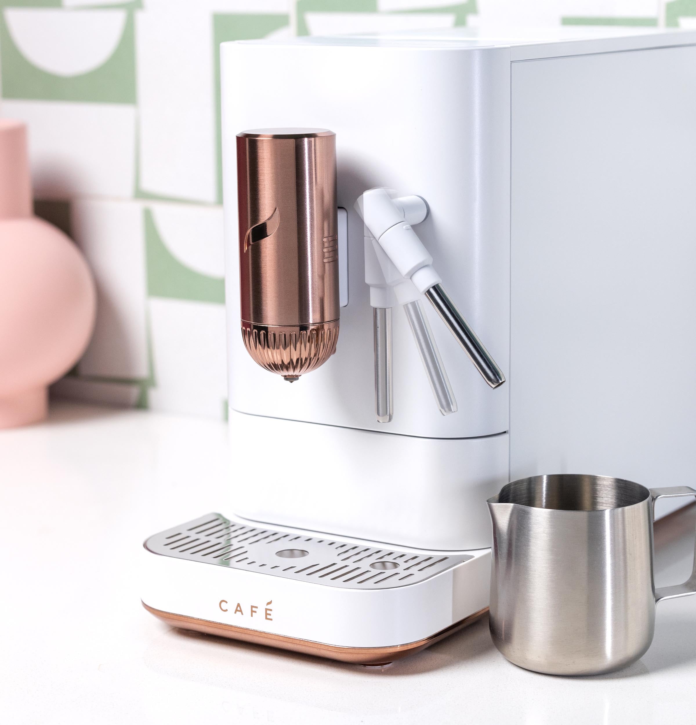 Cafetera Express de Acero Inoxidable Programable con Wi-Fi y Bandeja de Goteo (Blanco Mate)