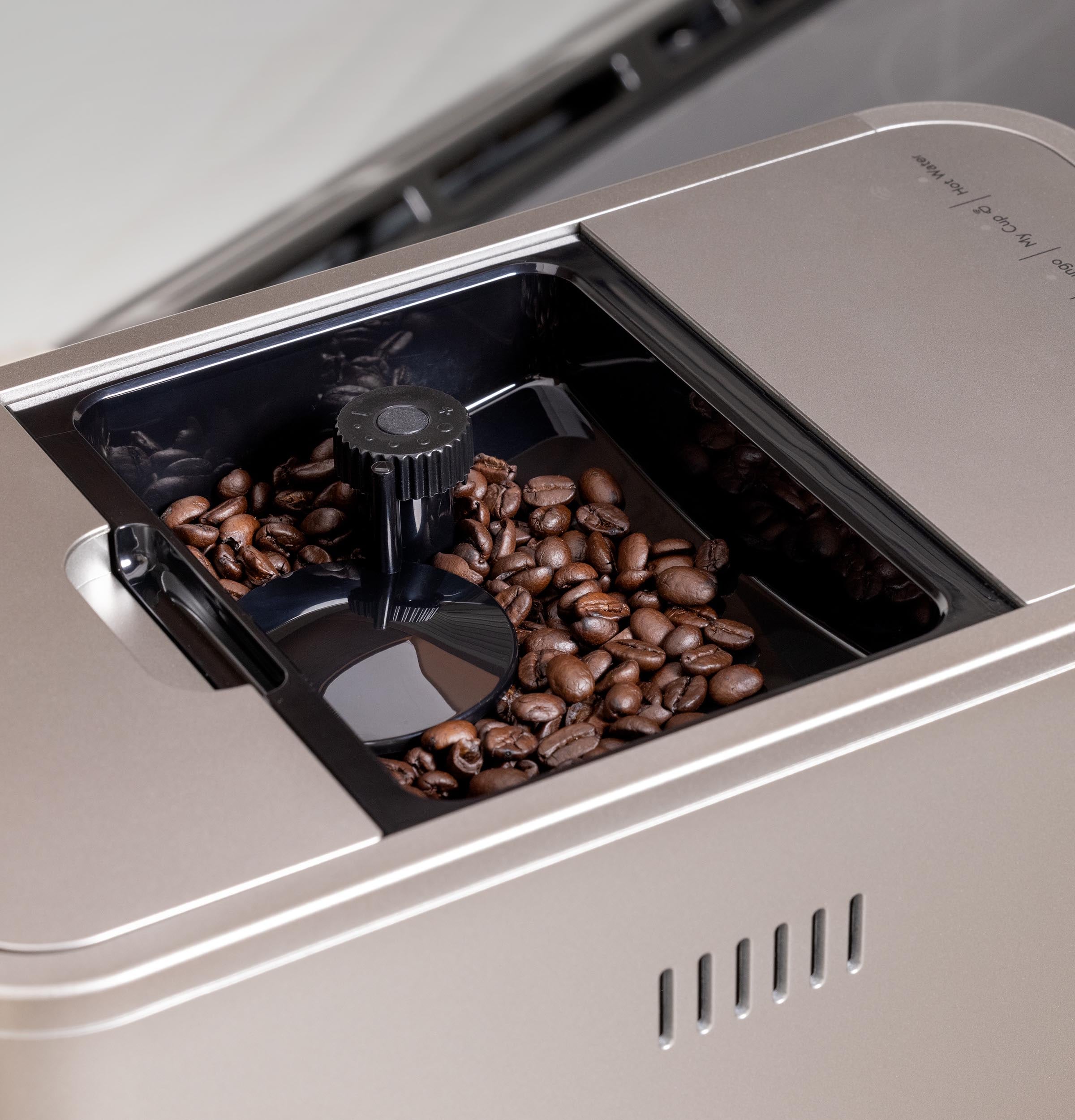 Máquina de Espresso programable con Wi-Fi de acero inoxidable automática Cafe Affetto con bandeja de goteo (plata de acero) C7CEBBS2RS3