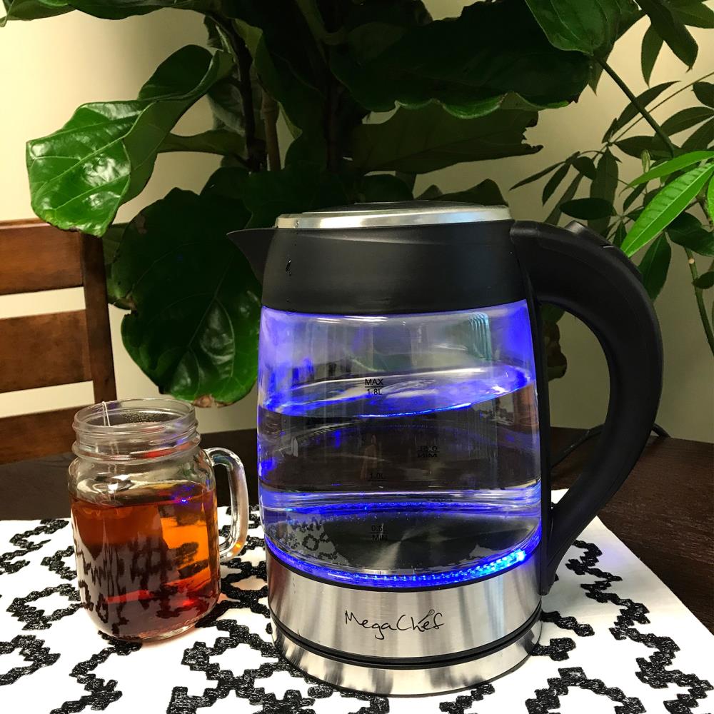 ***Hervidor eléctrico MegaChef de vidrio transparente con apagado automático (6 tazas)***