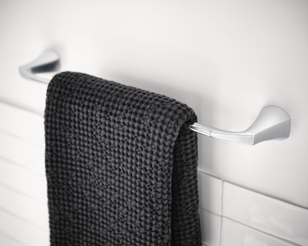 Juego de accesorios para baño decorativo en cromo de 3 piezas Moen Lindor - Barra de toalla, porta papel higiénico, y argolla para toalla incluidos MY8793CH