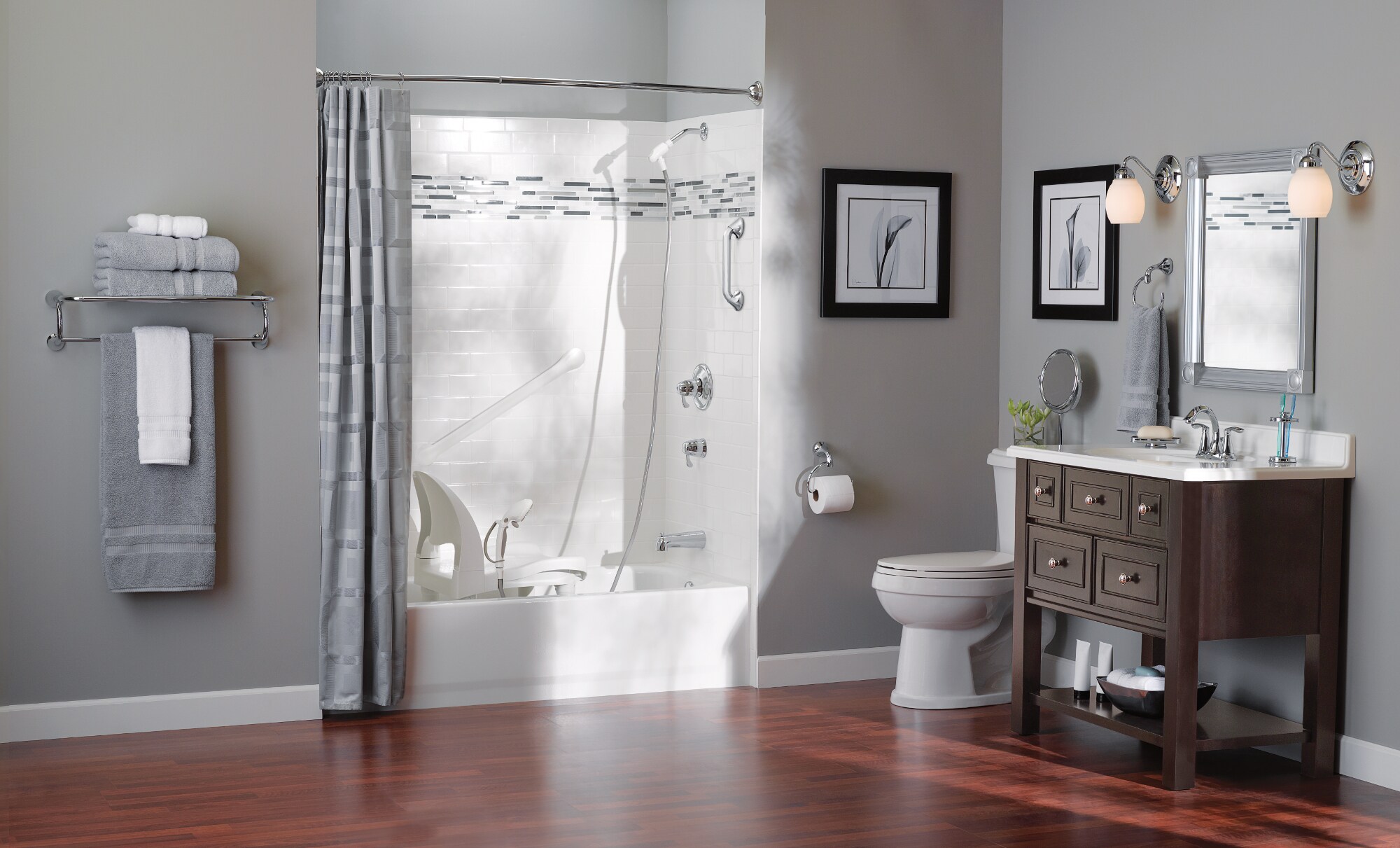 Toallero de Pared en Bronce Frotado en Aceite Moen Eva 10.62 pulgadas x 26.03 pulgadas x 10.62 pulgadas YB2894ORB