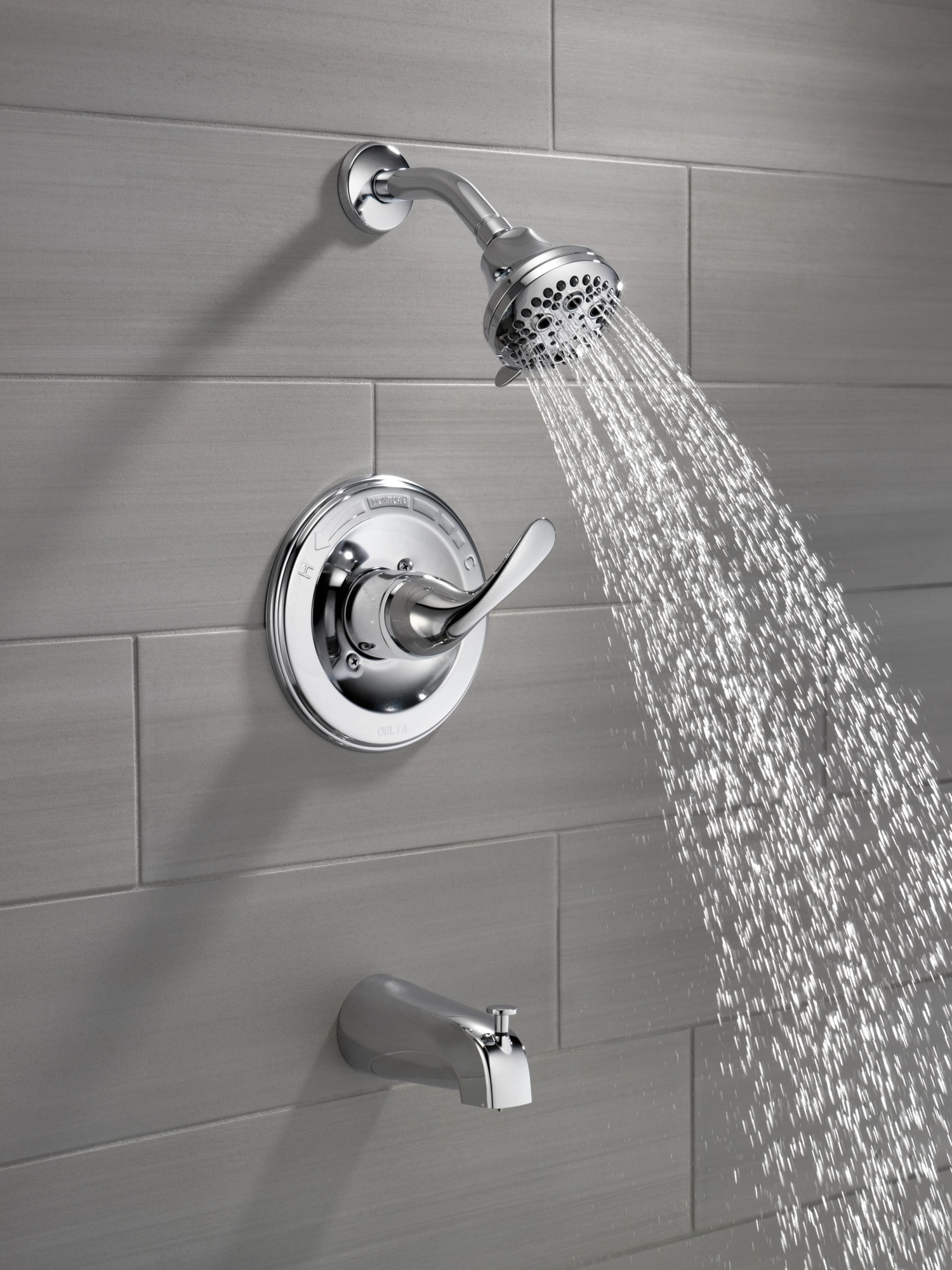 Grifo de Bañera y Ducha Redondo de Cromo Clásico de un Mango y Multi-Función de 4.875 pulgadas - Modelo T13420