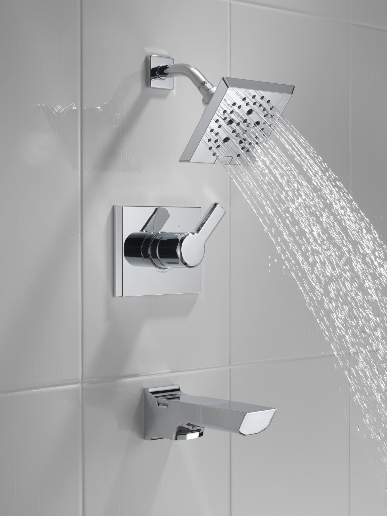Grifo de bañera y ducha de 1 mango con funciones múltiples de 5.75 pulgadas, cuadrado, en cromo Delta Pivotal Lumicoat con válvula T14499-PR.
