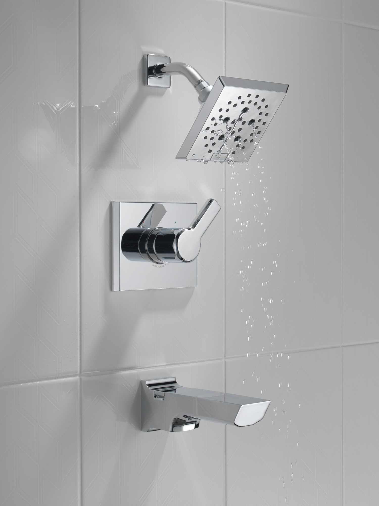 Grifo de bañera y ducha de 1 mango con funciones múltiples de 5.75 pulgadas, cuadrado, en cromo Delta Pivotal Lumicoat con válvula T14499-PR.