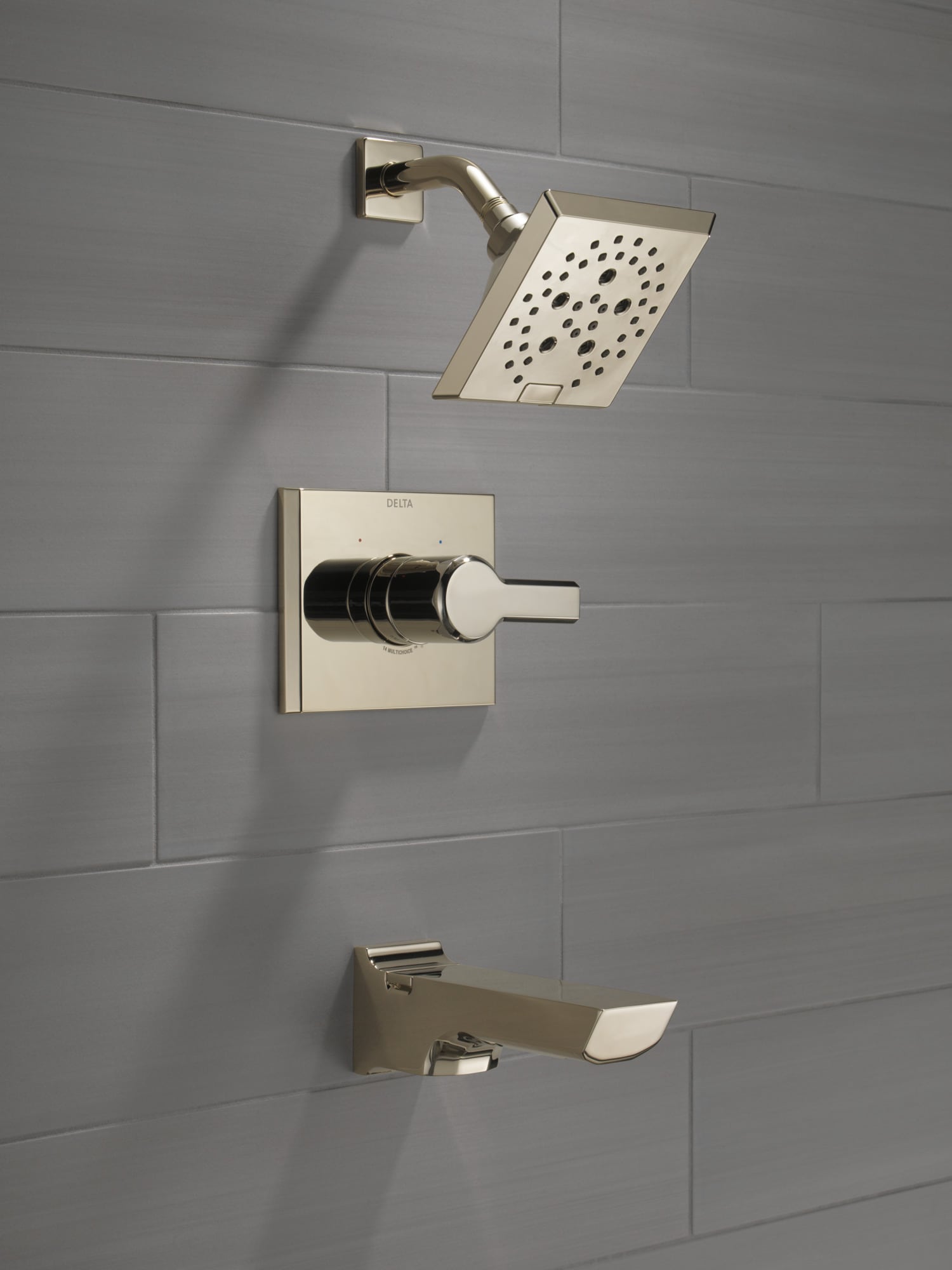 Grifo para bañera y ducha cuadrado de 5.75 pulgadas con acabado de níquel pulido de un solo mango y función múltiple de la línea Delta Pivotal Lumicoat