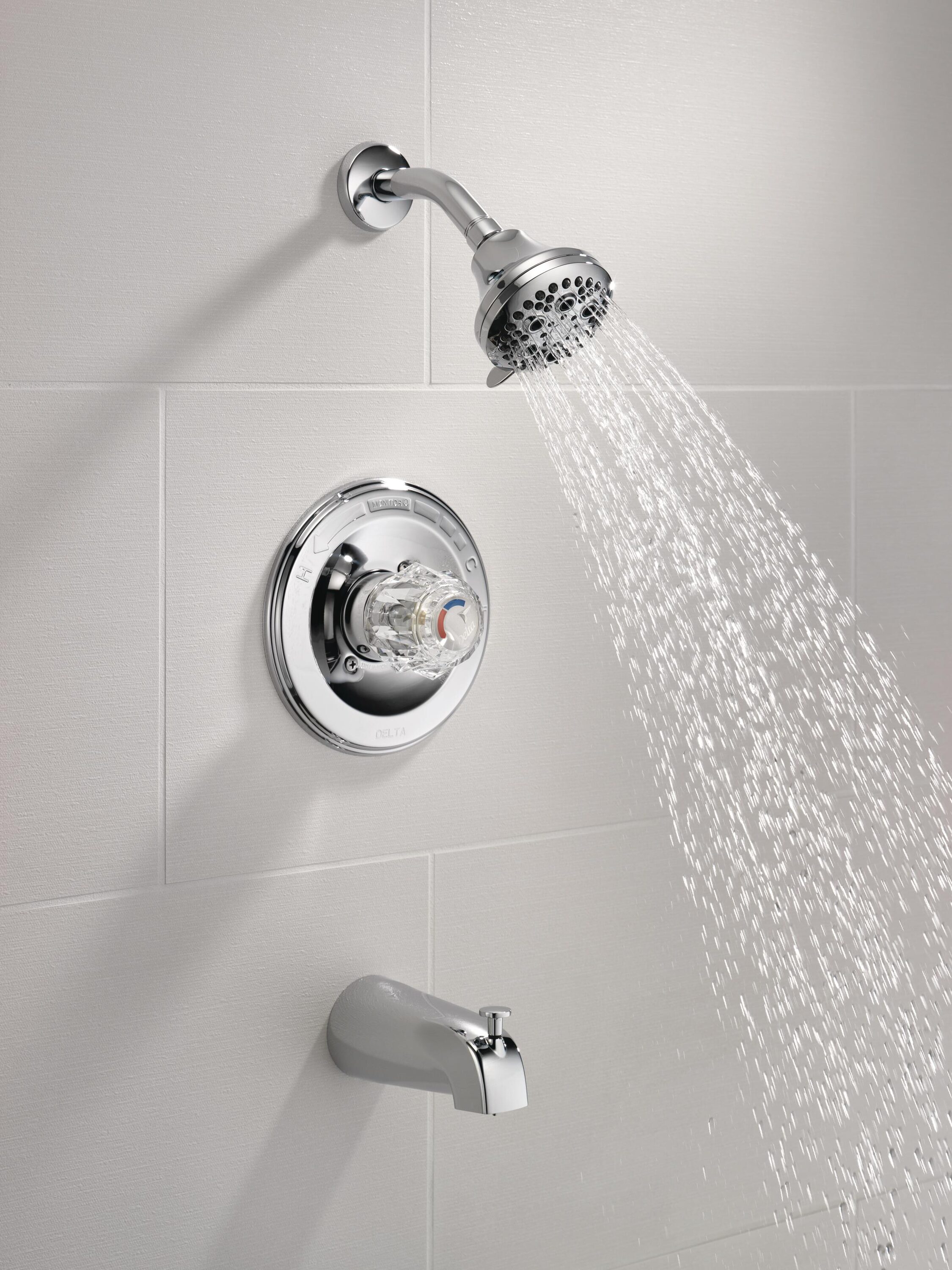 Grifo para bañera y ducha redondo multifunción con una manija en cromo clásico Delta incluida
