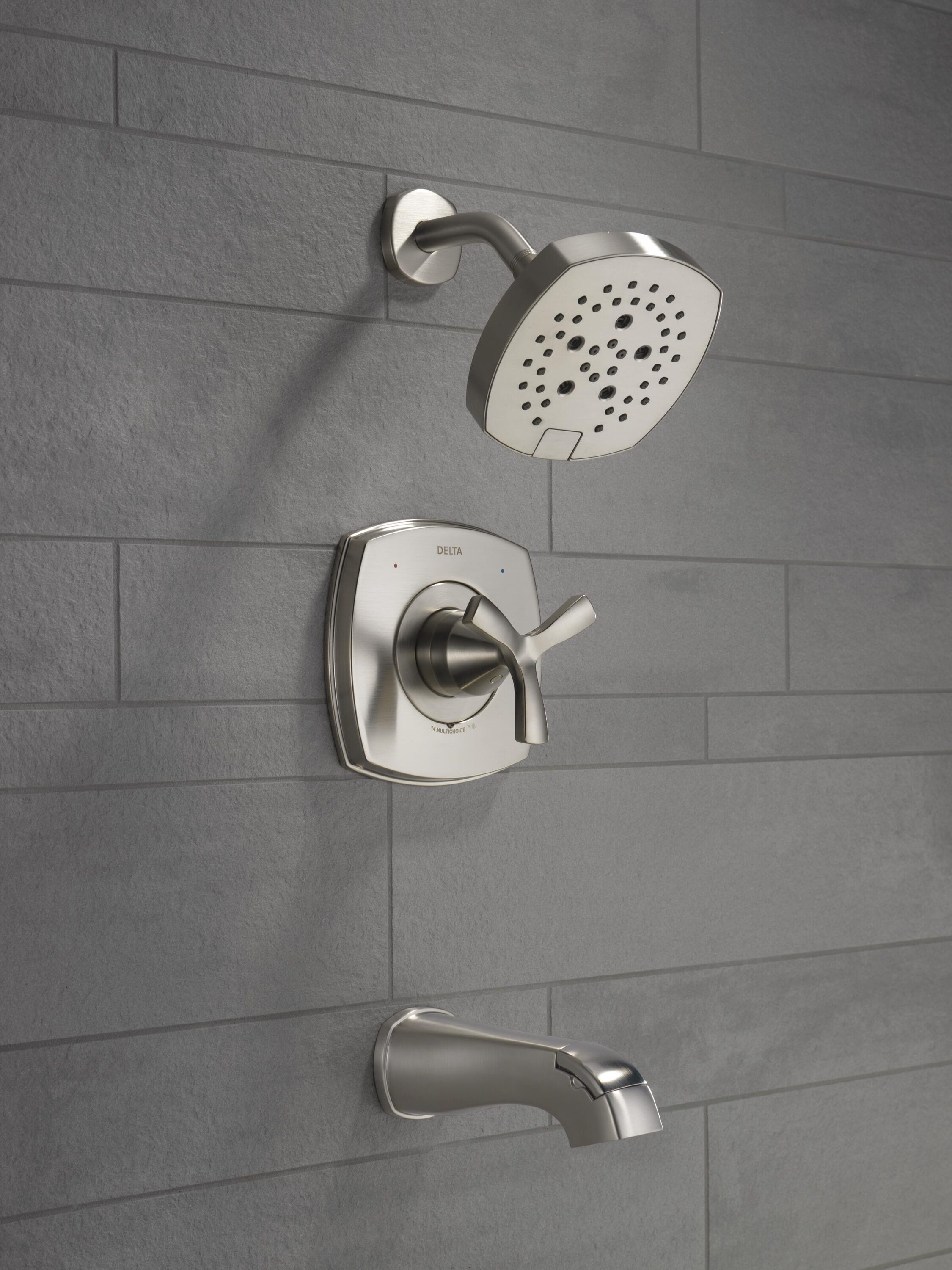 Grifo para bañera y ducha redonda de 7.0 pulgadas con acabado lumicoat de acero inoxidable y un solo mango de la línea Delta Stryke. T144766-SS-PR