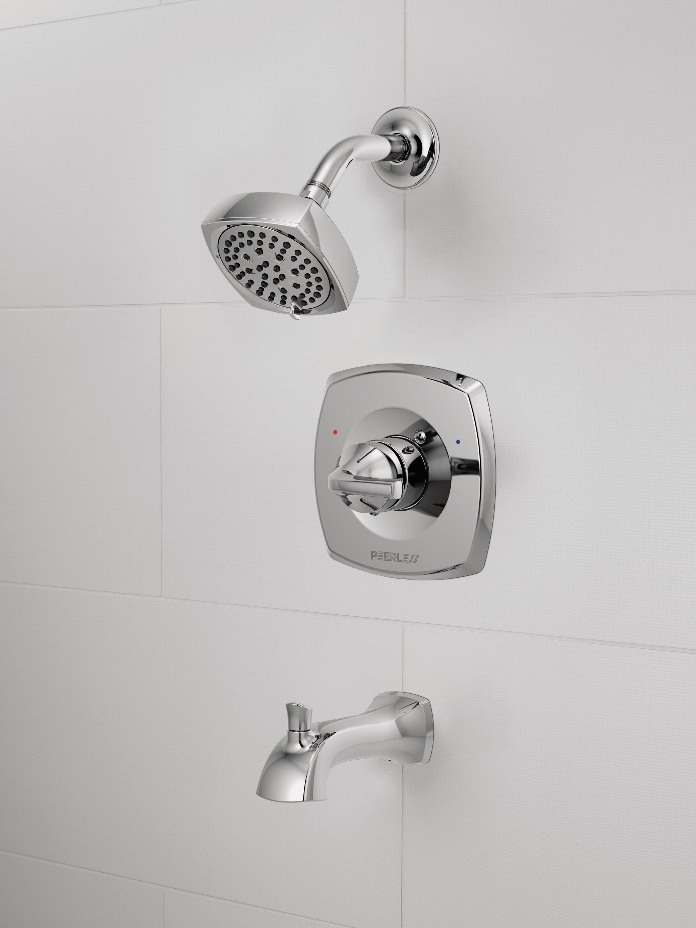 Grifería para bañera y regadera redonda de 4 pulgadas, con acabado cromado, de una sola manija y funciones múltiples en Parkwood de Peerless
