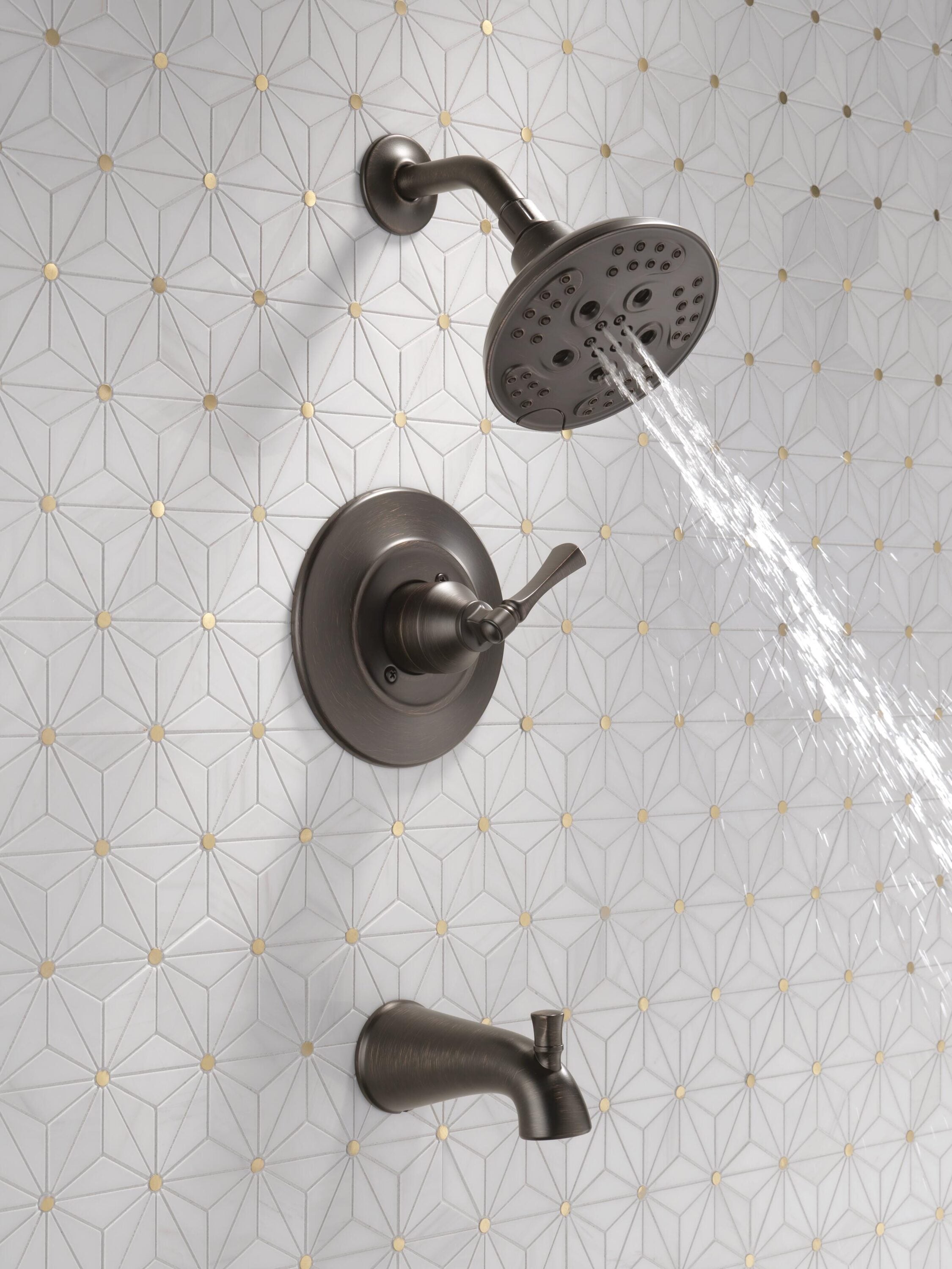 Grifo para bañera y ducha redonda de 6 pulgadas de una sola manija y función múltiple en bronce veneciano Delta Archdale con válvula 144798-RB