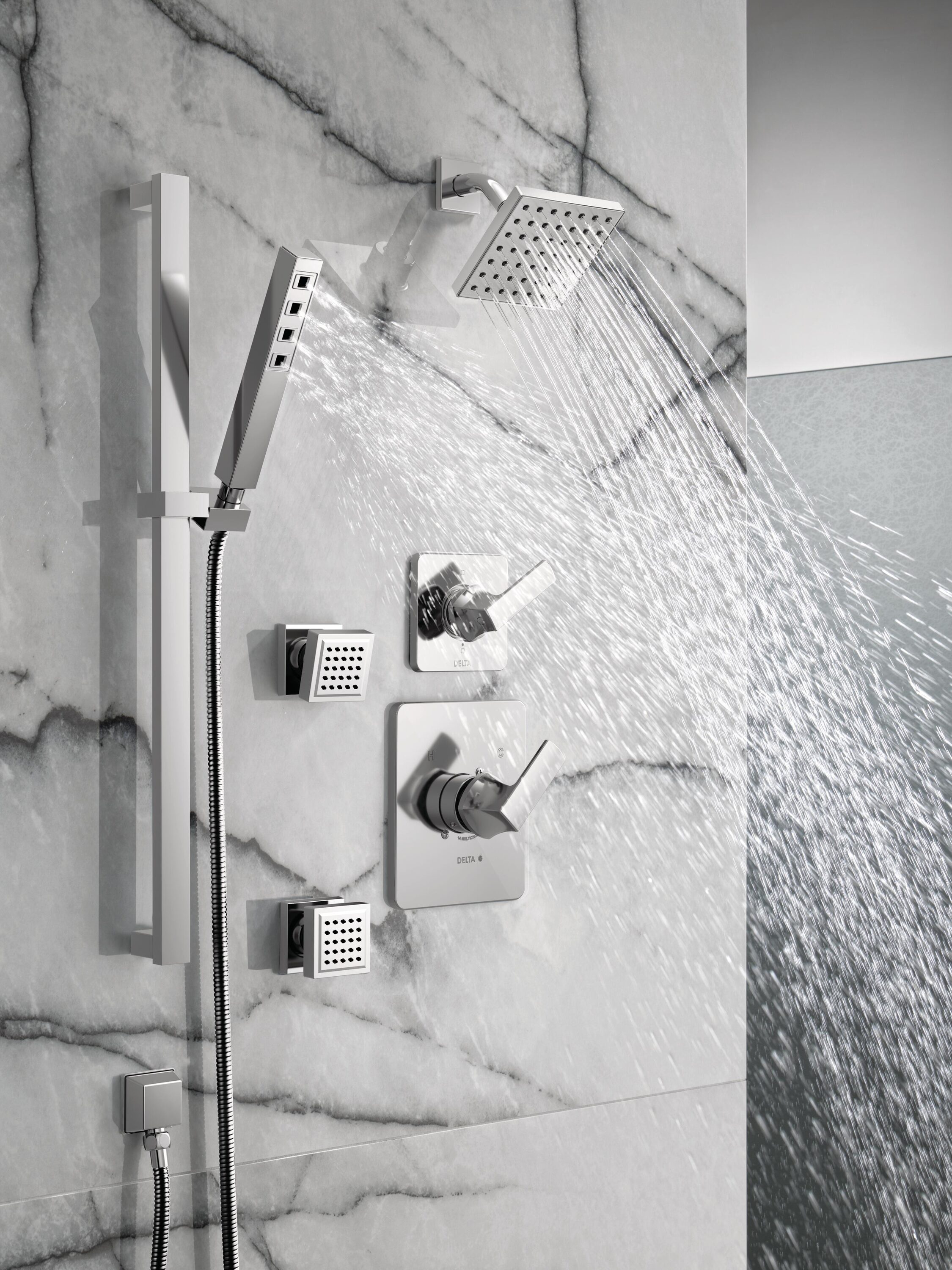 Grifo para bañera y ducha de una sola función con una manija en cromo Delta Velum de 6.5 pulgadas.