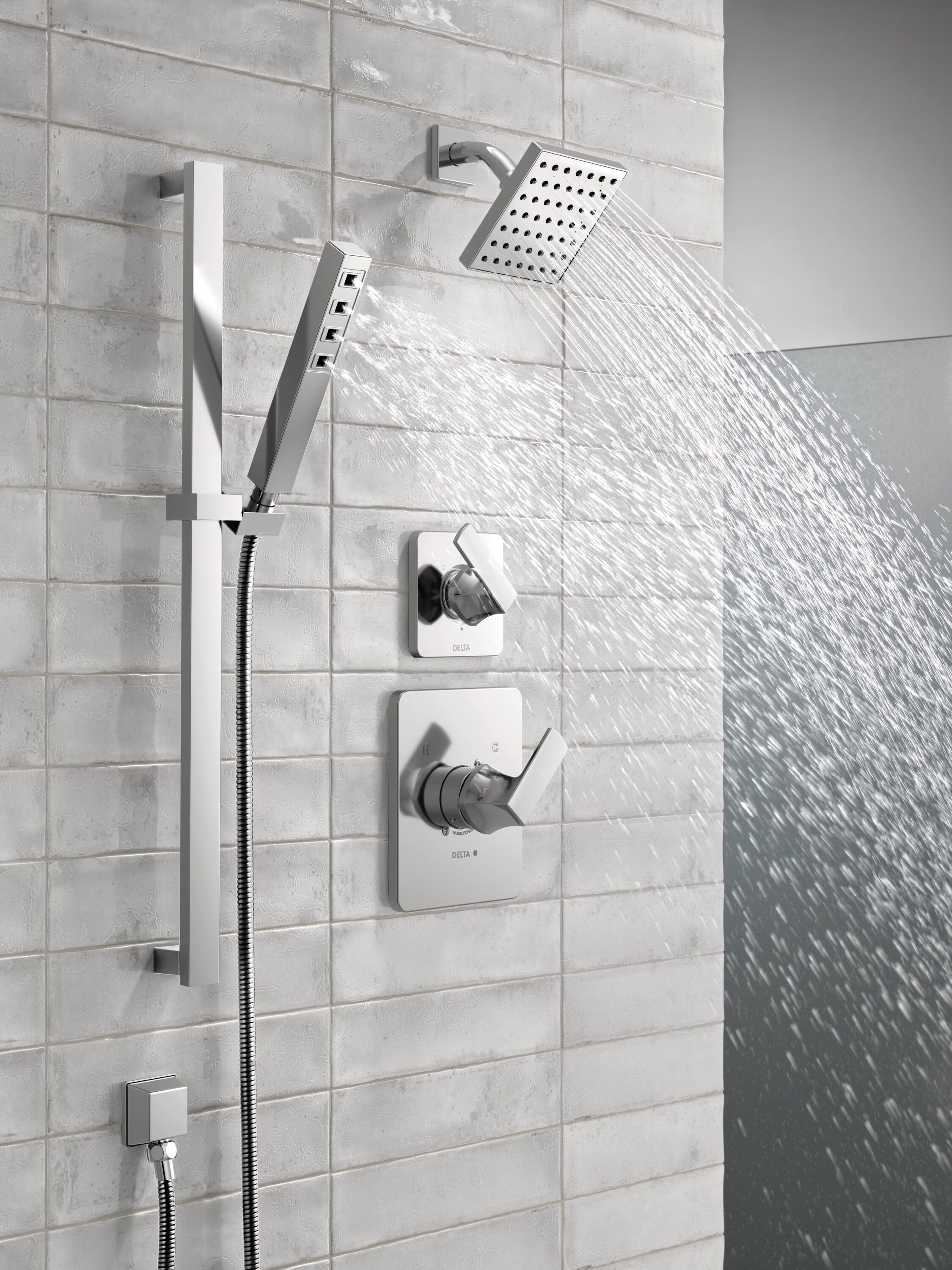 Grifo para bañera y ducha de una sola función con una manija en cromo Delta Velum de 6.5 pulgadas.
