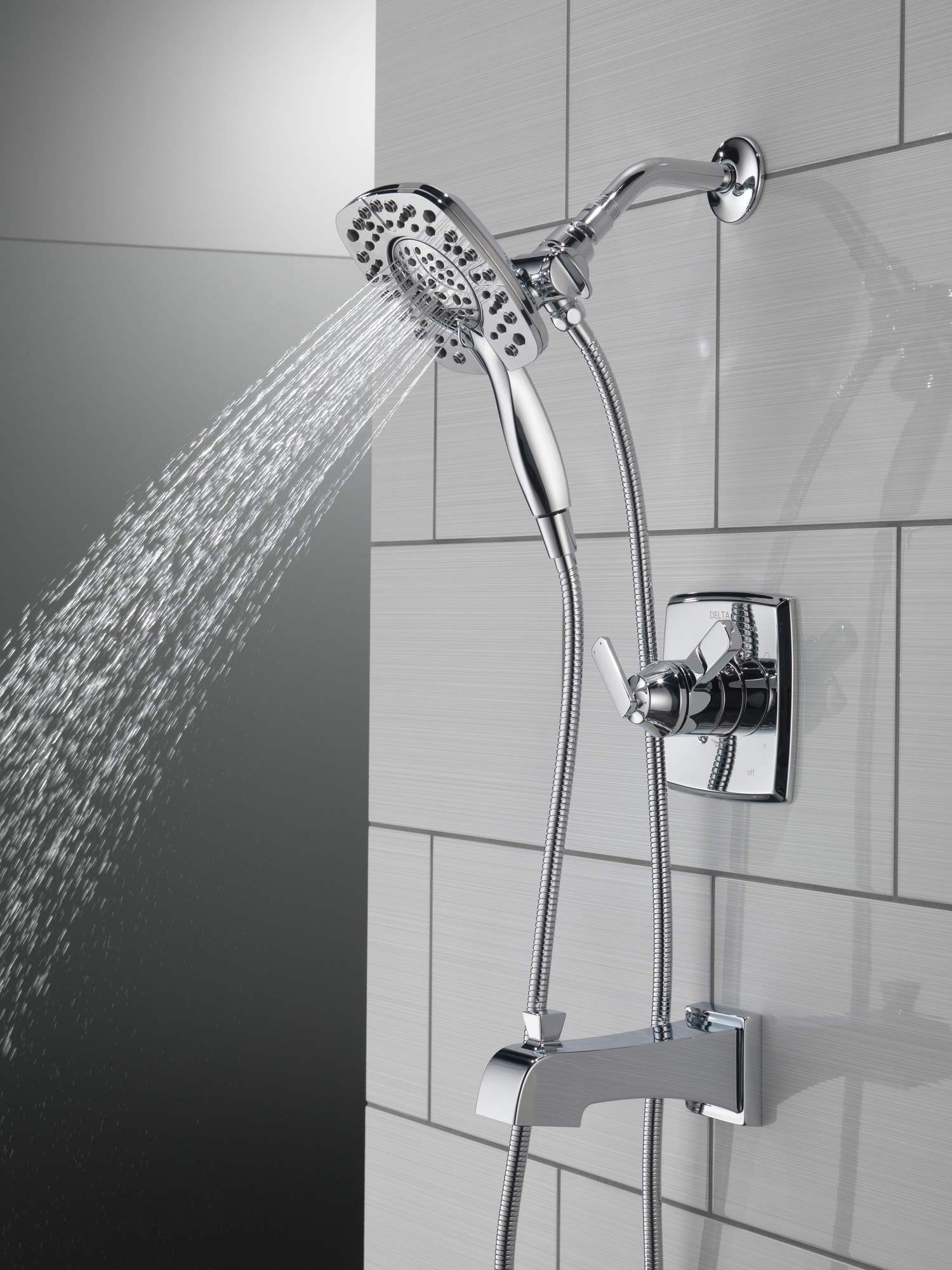 Grifo para Bañera y Ducha Redondo de 6.57 Pulgadas con Dos Manijas en Cromo Delta Ashlyn T17464-I de Funciones Múltiples