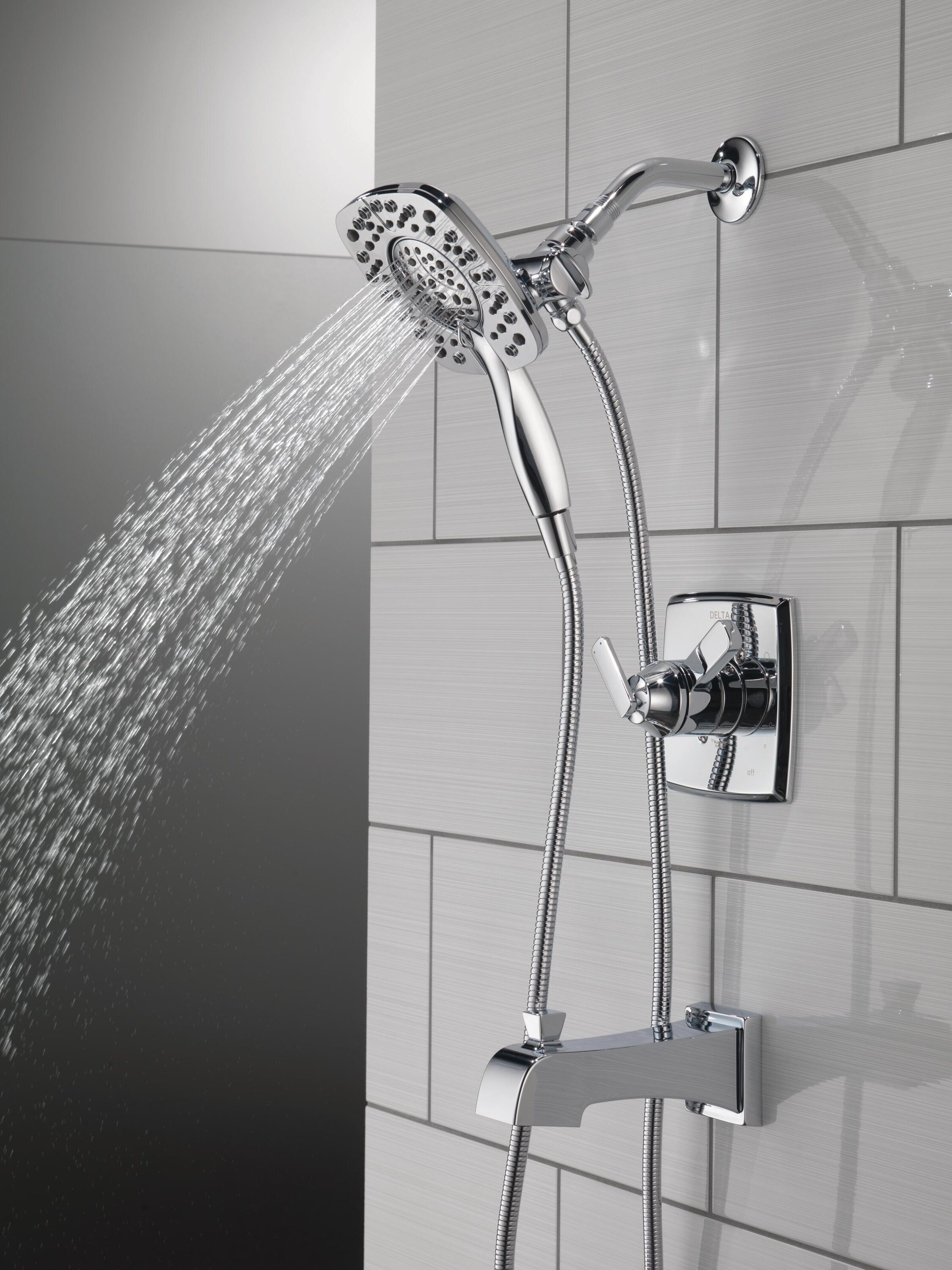Grifo para Bañera y Ducha Redondo de 6.57 Pulgadas con Dos Manijas en Cromo Delta Ashlyn T17464-I de Funciones Múltiples