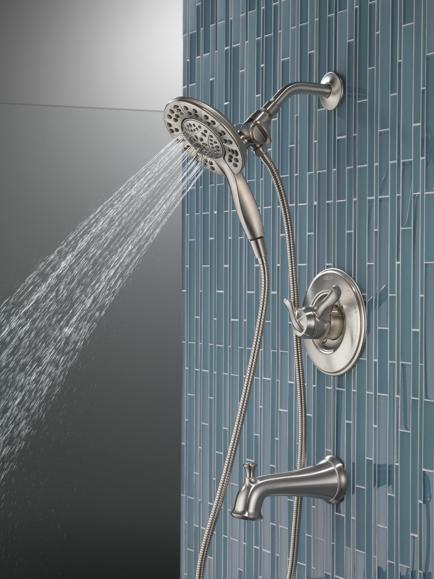 Grifo de bañera y ducha redondo de acero inoxidable Delta Linden con 2 manijas y funciones múltiples de 6.1250 pulgadas - T17494-SS-I