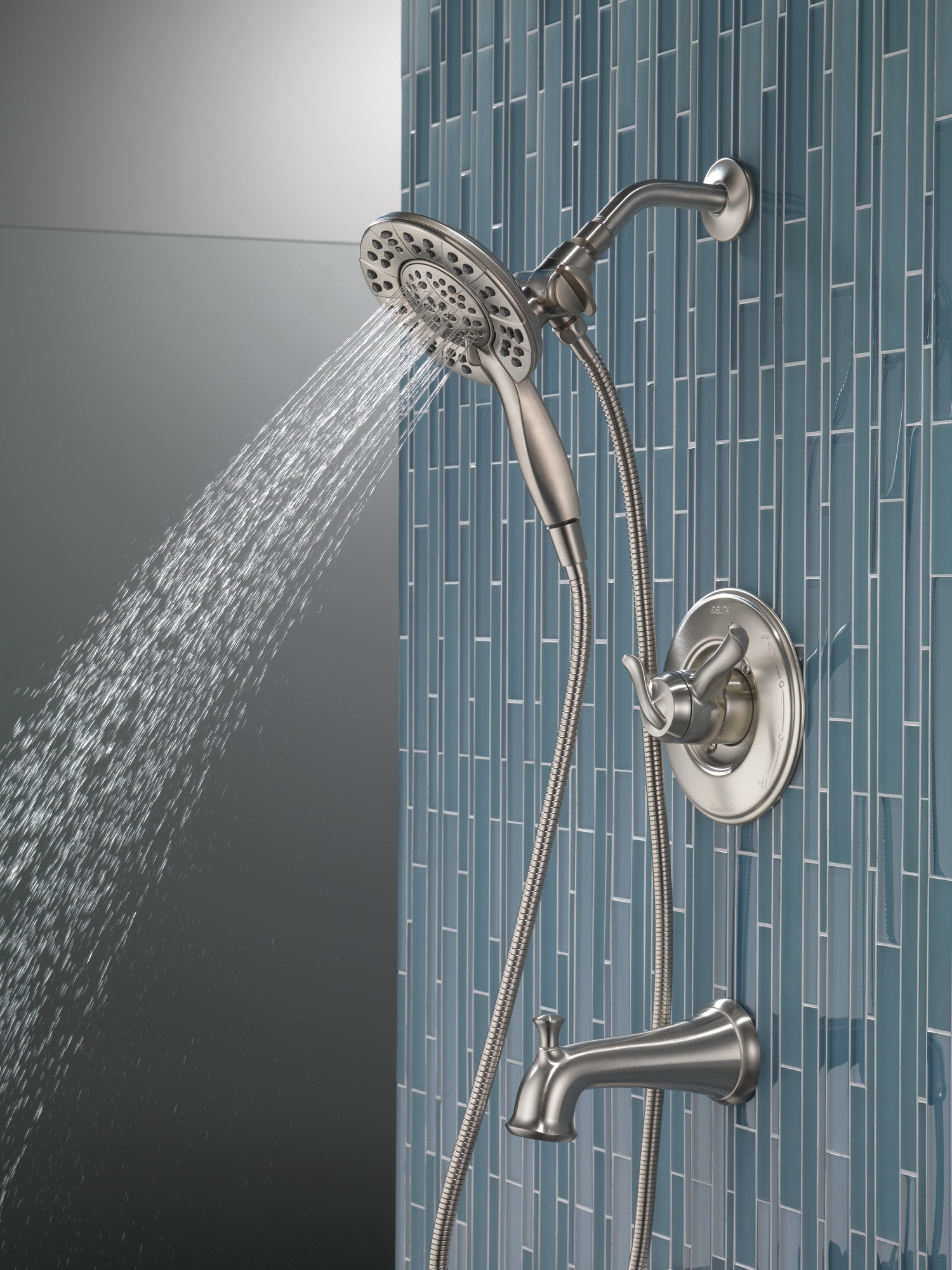 Grifo de bañera y ducha redondo de acero inoxidable Delta Linden con 2 manijas y funciones múltiples de 6.1250 pulgadas - T17494-SS-I
