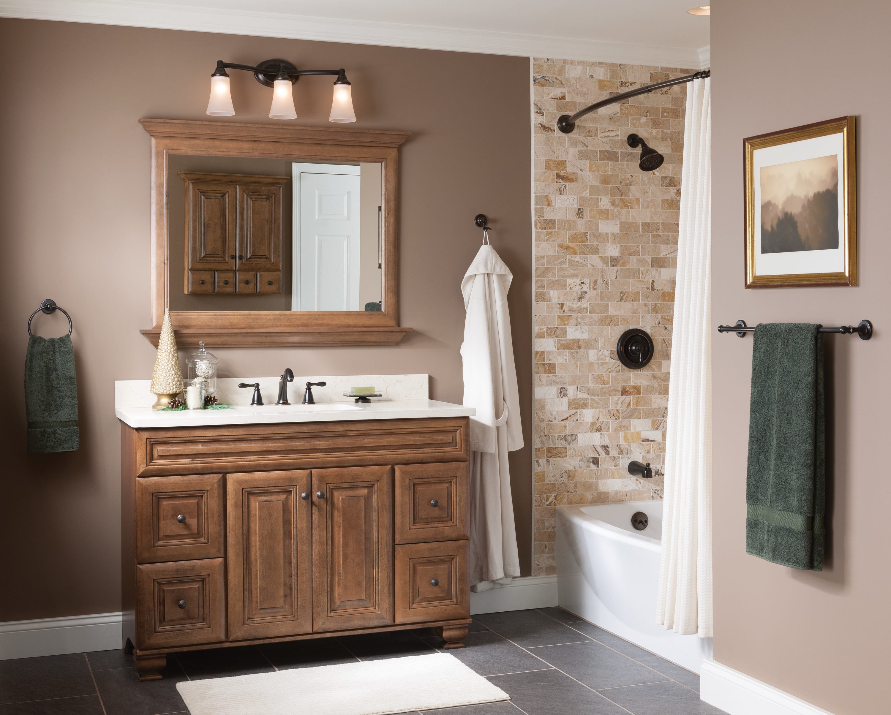 Grifería para bañera y ducha de 1 manija en bronce mediterráneo de Moen Caldwell con función única de 4 pulgadas, modelo 82496EPBRB