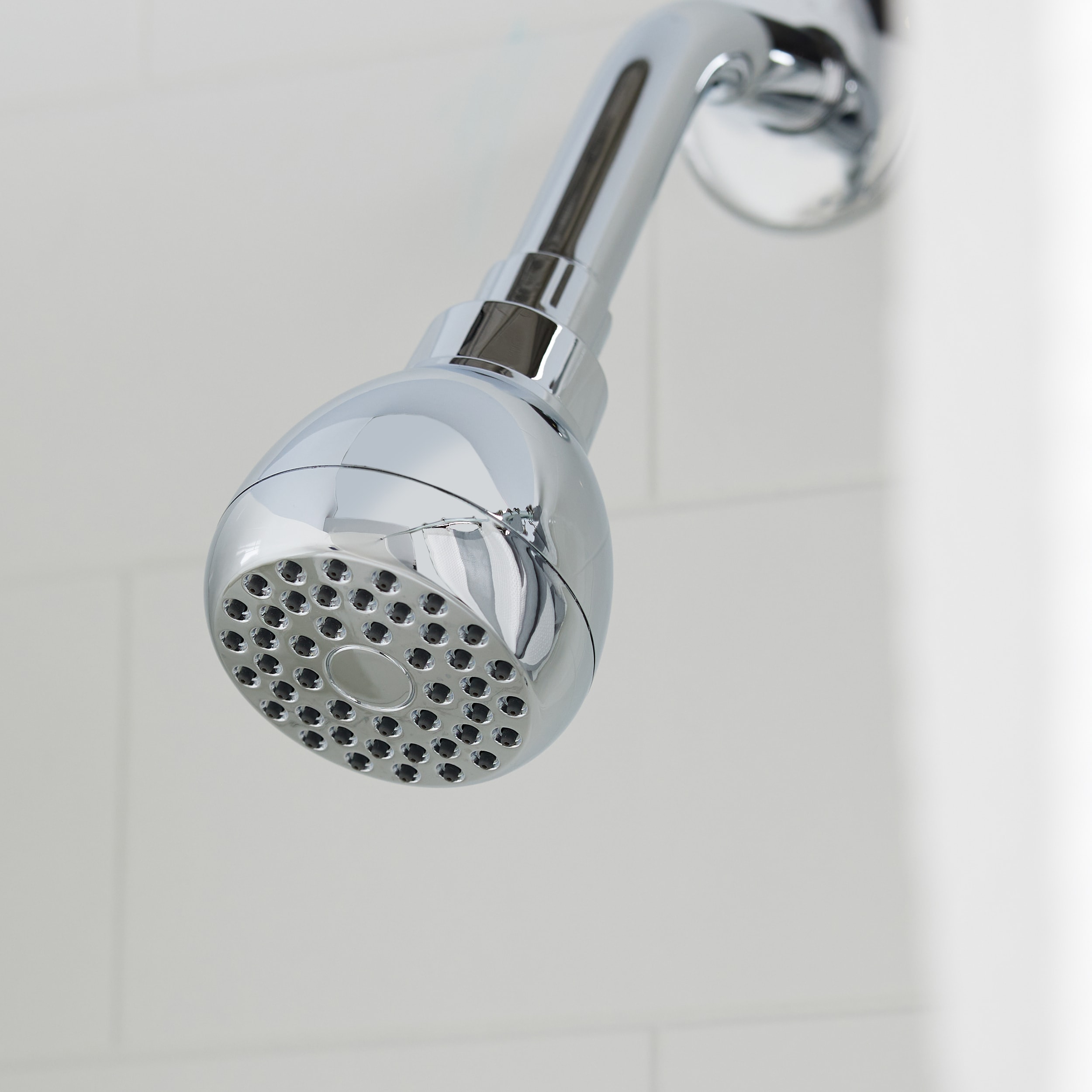 Grifo de bañera y ducha redondo de 2.75 pulgadas de un solo control y una sola función en cromo Project Source Dover con válvula