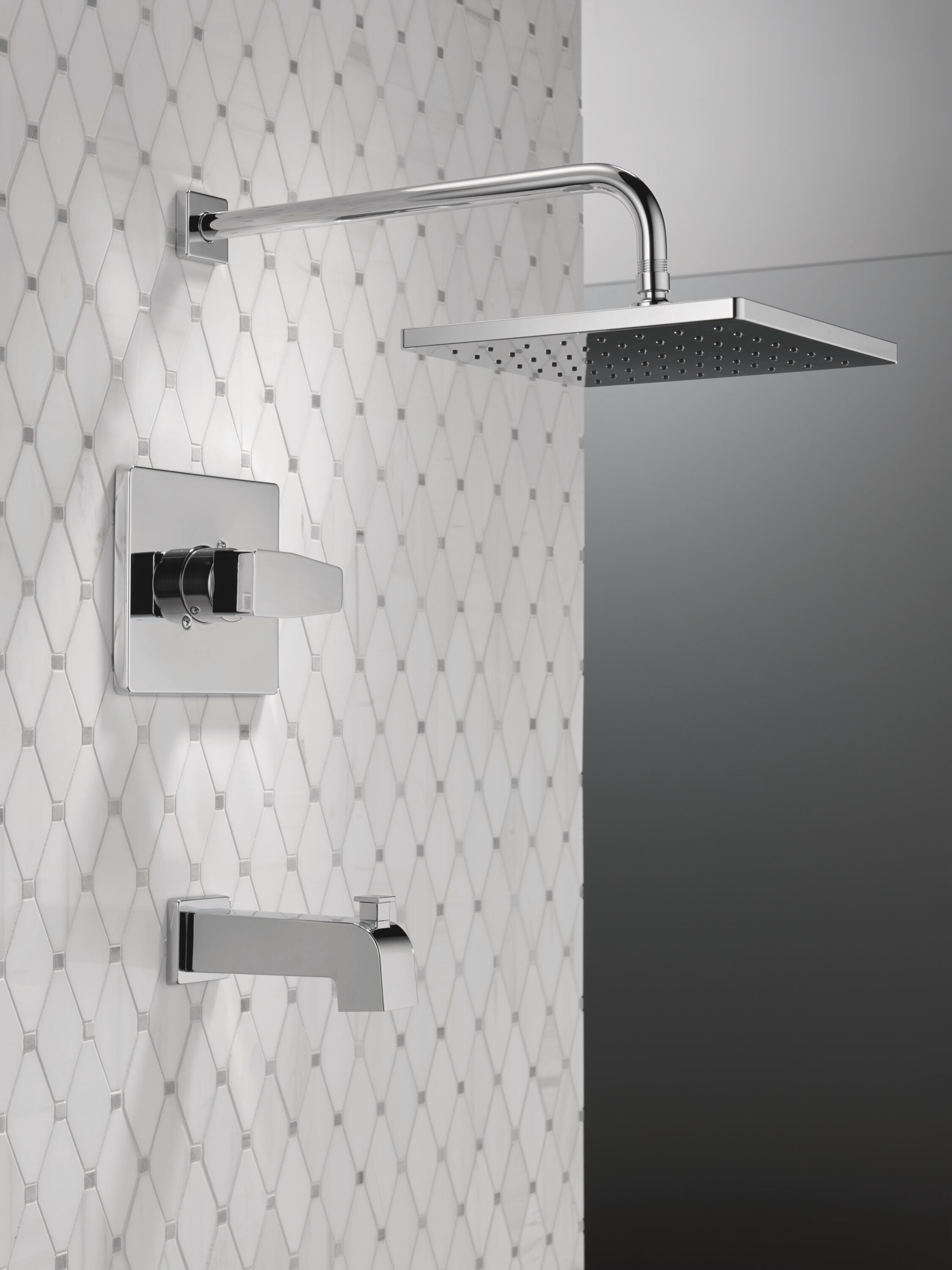 Grifo de bañera y ducha cuadrado de 10 pulgadas con un solo mango y función única en cromo moderno Delta T14468-PP