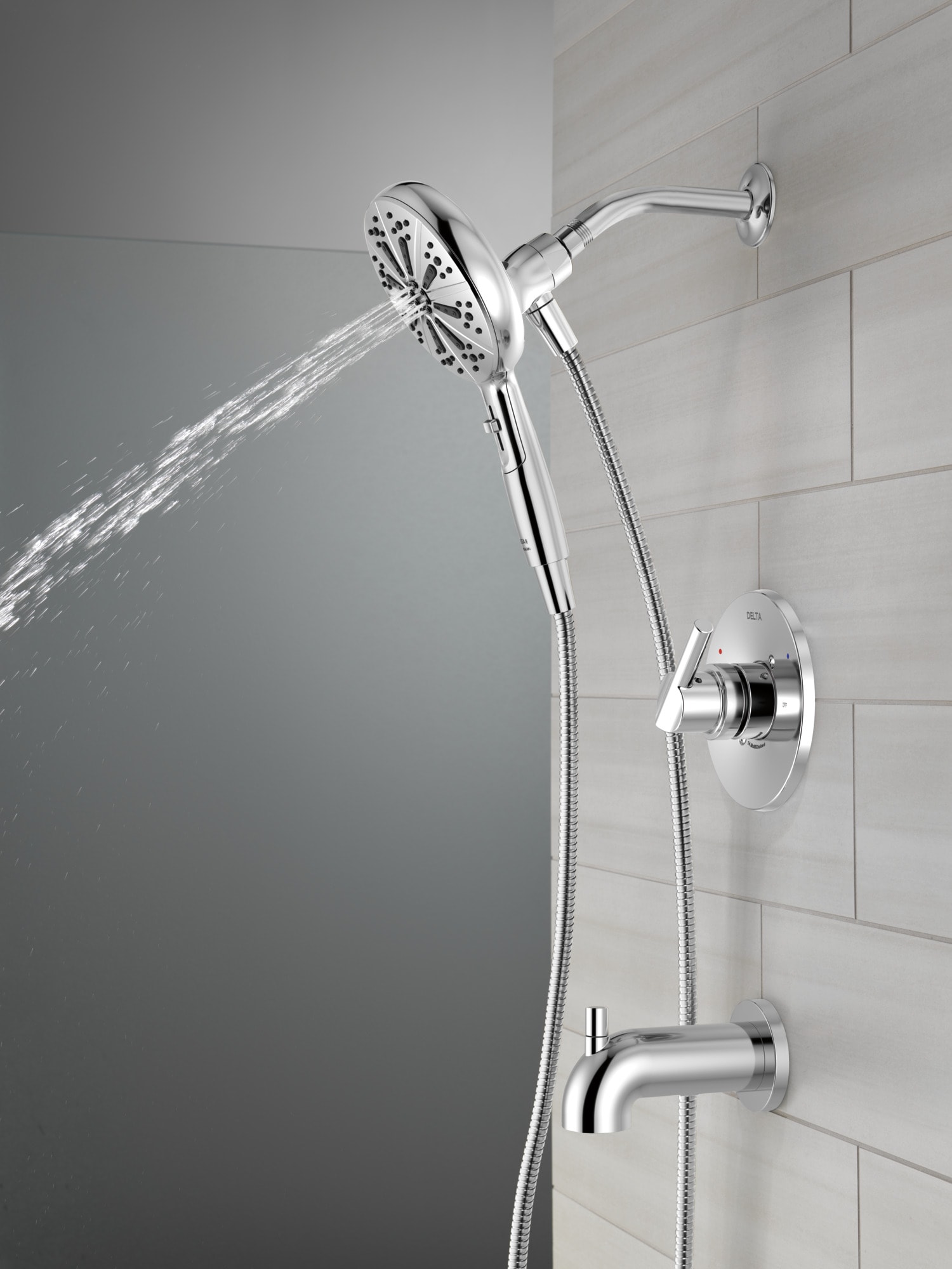 Llave Mezcladora para Tina y Ducha con Acabado en Cromo Pulido de Mango Único y Función Múltiple de 6.5 pulgadas de Diámetro de la Marca Delta con Válvula 144749-HS