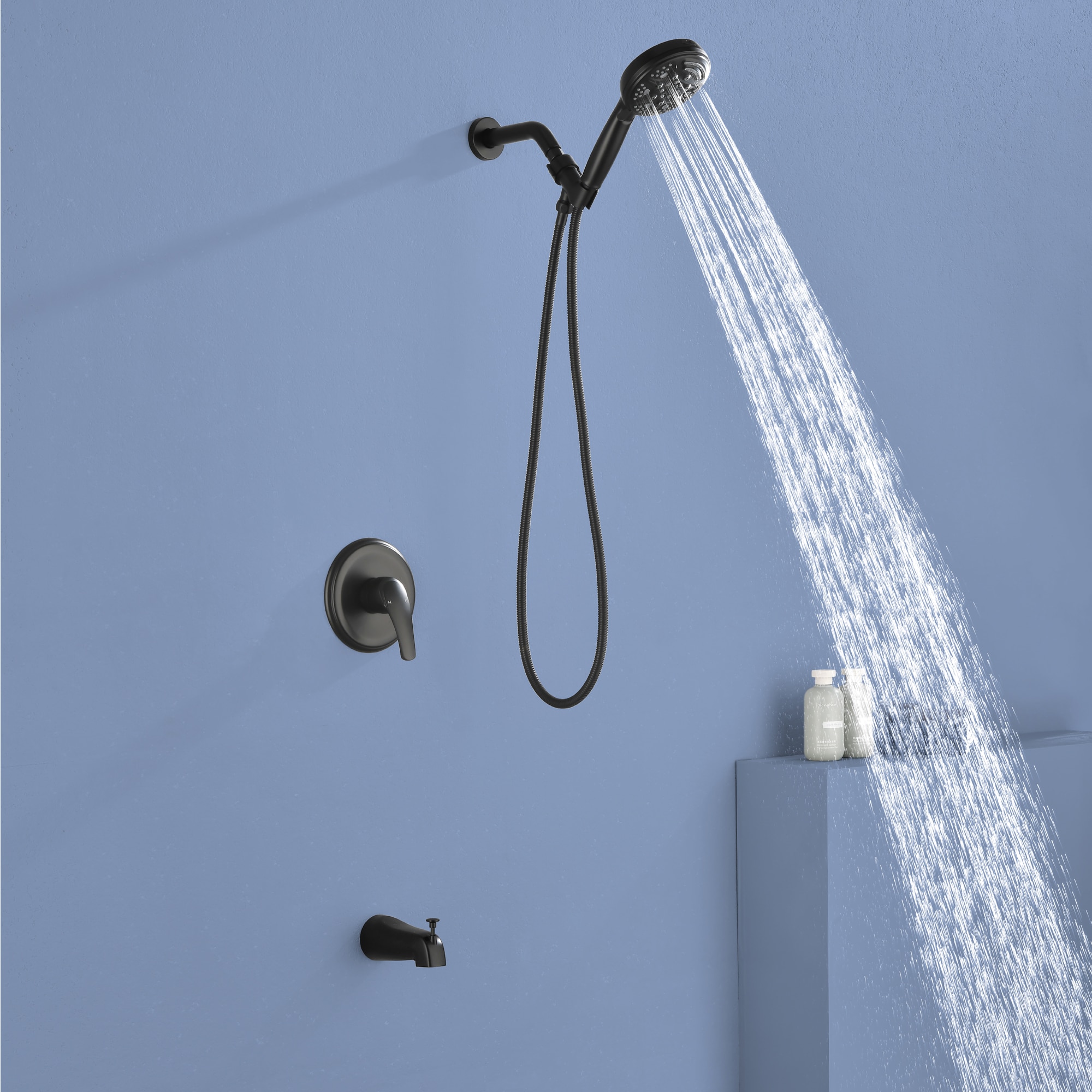 Grifo para bañera y ducha redonda de 5 pulgadas con acabado mate negro y válvula de un mango WELLFOR WA4003MB02