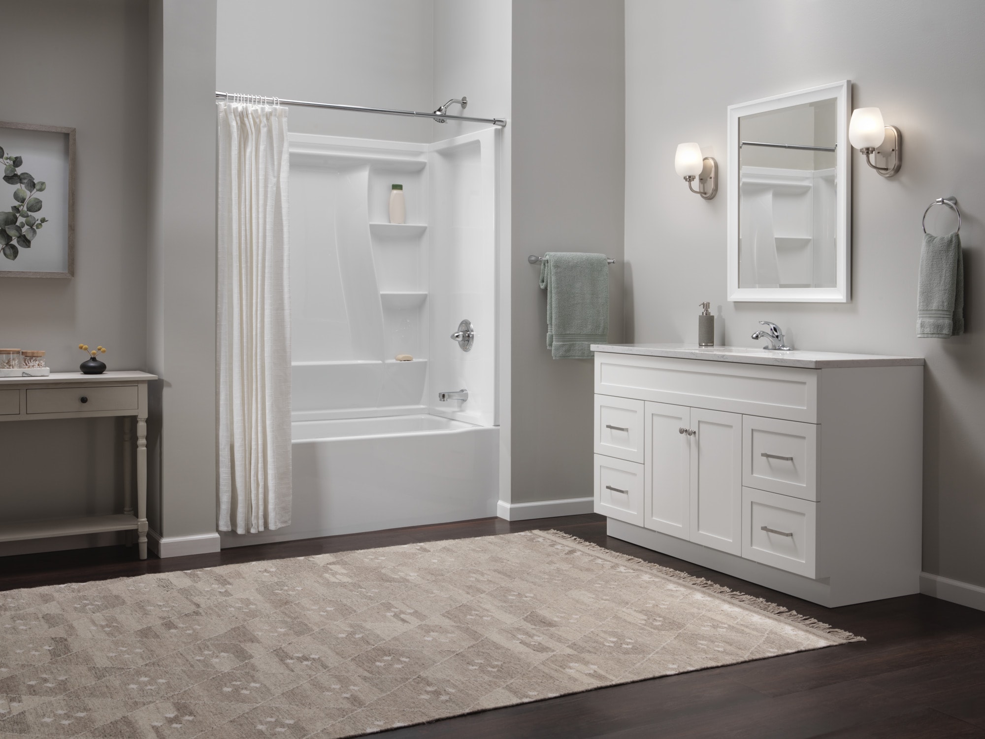 Grifo para bañera y ducha redondo de 2.625 pulgadas, cromo clásico de manija única Delta T13420-PD multi-función.