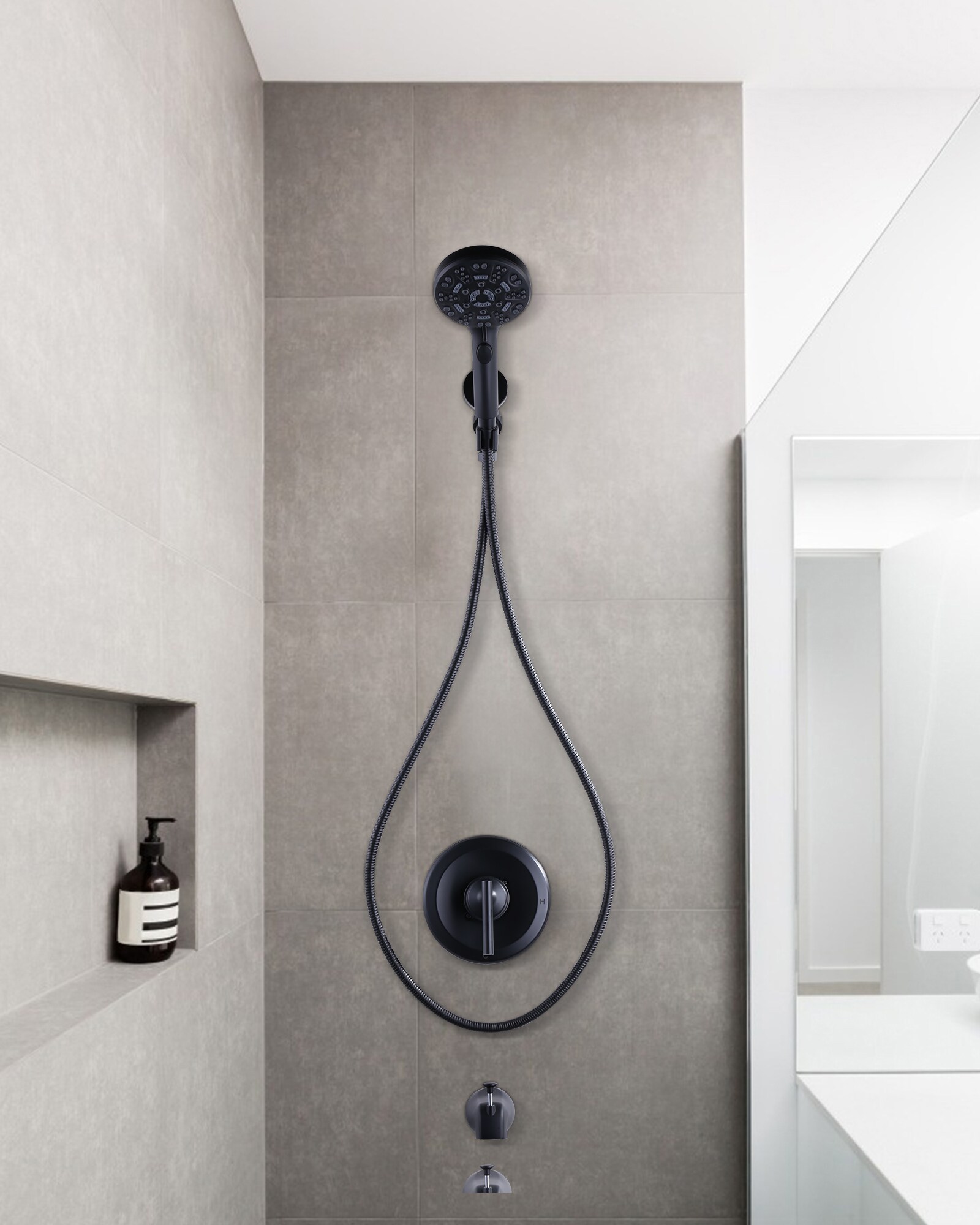 Mezcladora de Bañera y Ducha Redonda de 4.5 Pulgadas, Mate Negro con 1 Manija y Funciones Múltiples WOWOW con Válvula 3091400D