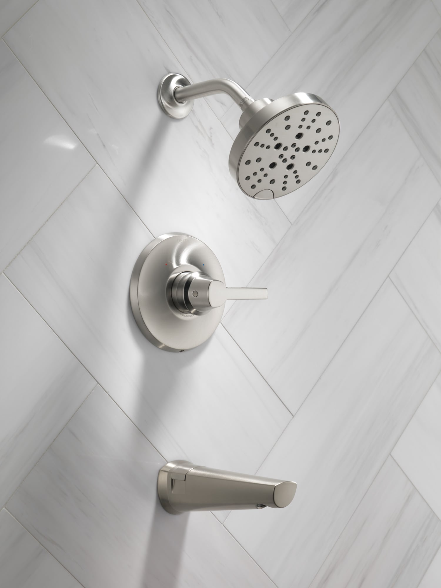Mezcladora de bañera y ducha redonda de 6 pulgadas con recubrimiento Lumicoat de acero inoxidable de un solo mango Delta Galeon T14472-SS-PR