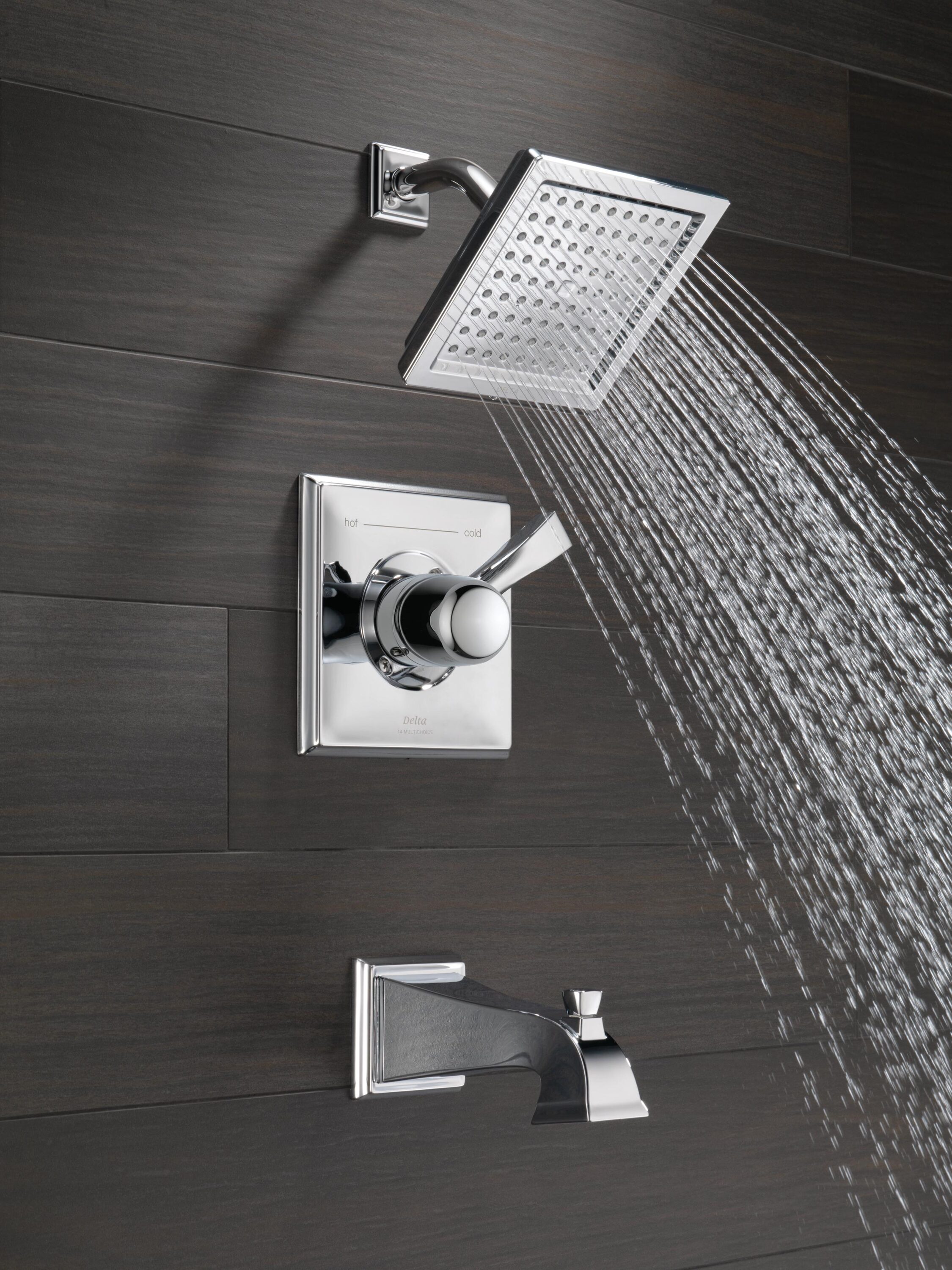 Grifo de bañera y ducha cuadrado de 6.5625 pulgadas con manija única y función simple en cromo Dryden de Delta T14451
