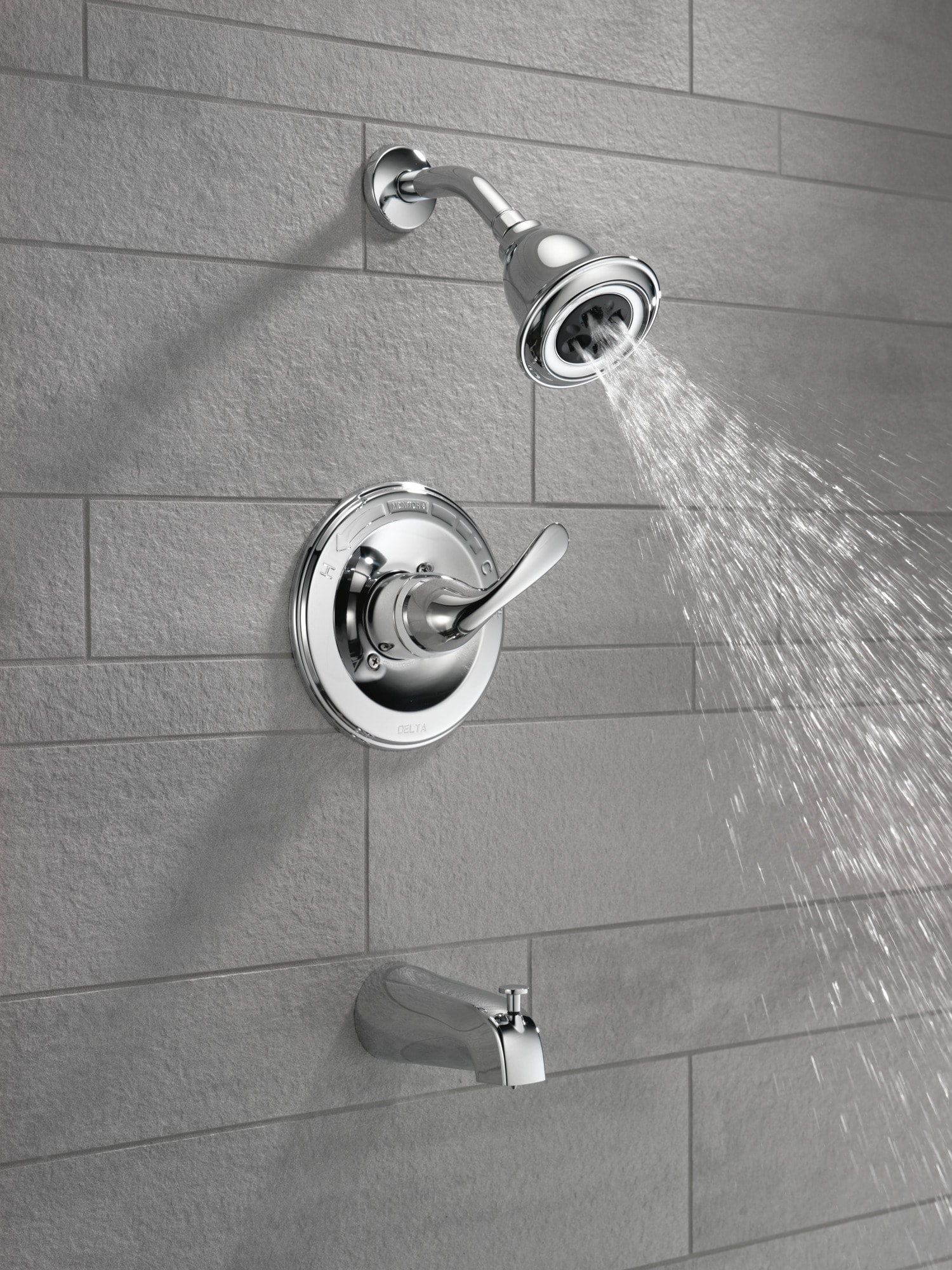 Grifo de Bañera y Ducha Redondo de Función Única y Mango Único en Cromo Clásico Delta