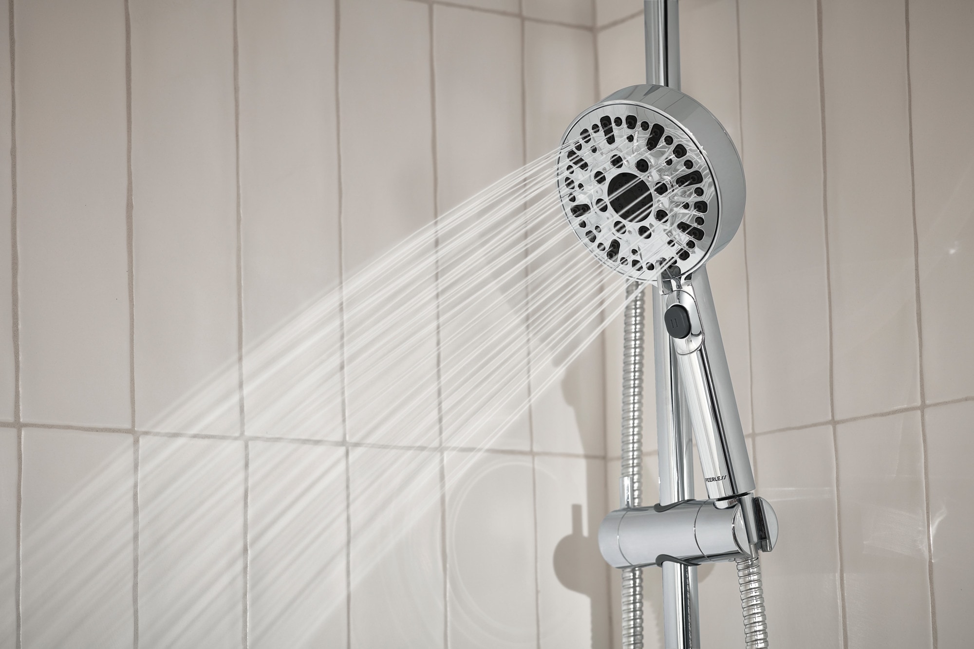 Grifería para bañera redonda multiusos cromada de la marca Peerless Precept Vendida por separado con válvula P62447