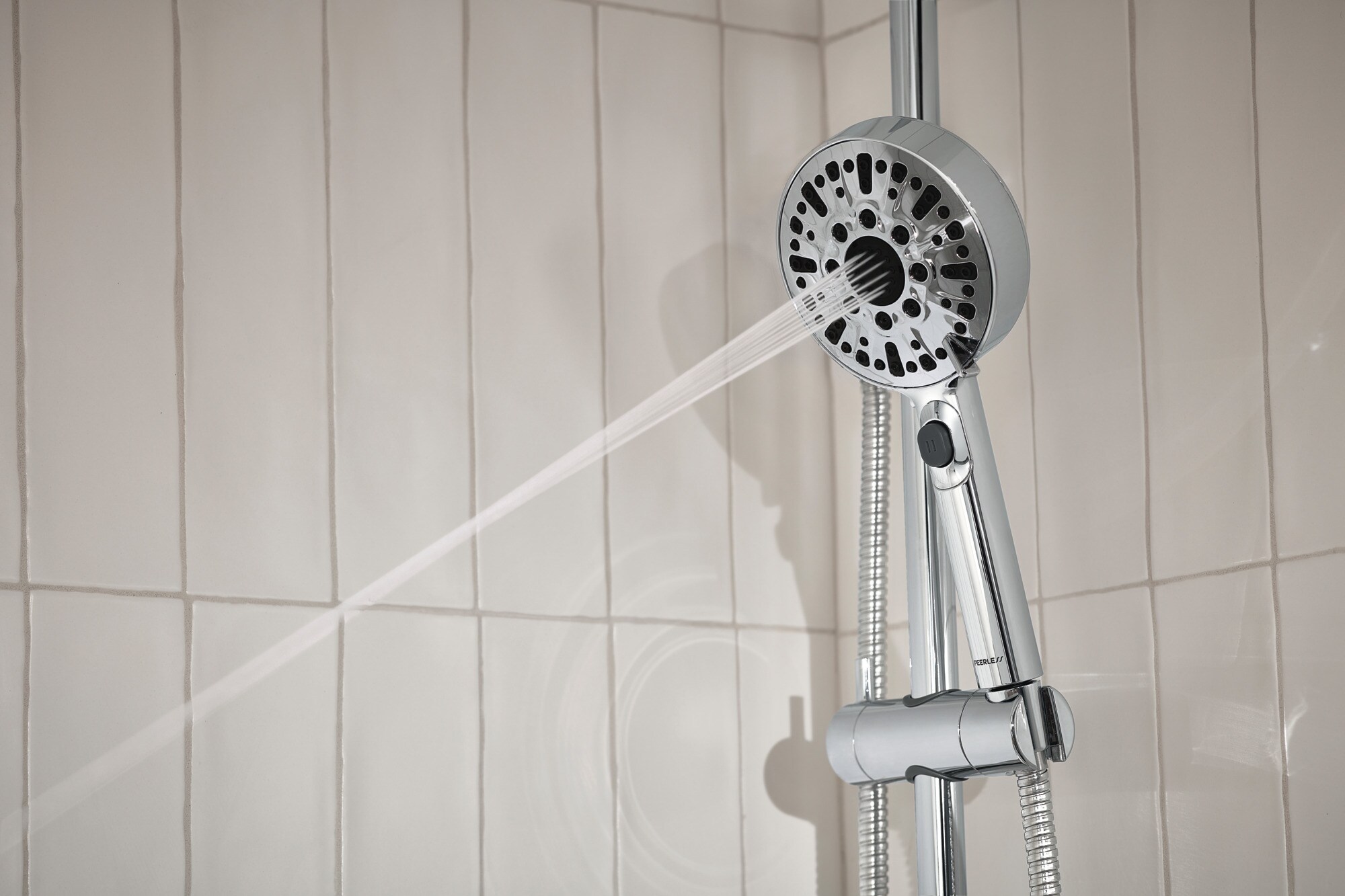 Grifería para bañera redonda multiusos cromada de la marca Peerless Precept Vendida por separado con válvula P62447