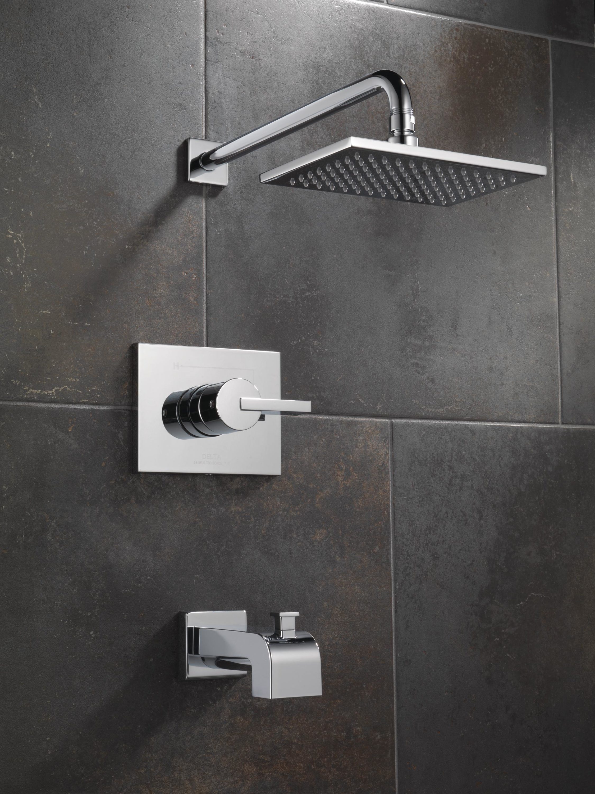 Grifo y regadera de bañera cuadrada de 5.7 pulgadas de función única con 1 manija en cromo Delta Vero T14453-WE
