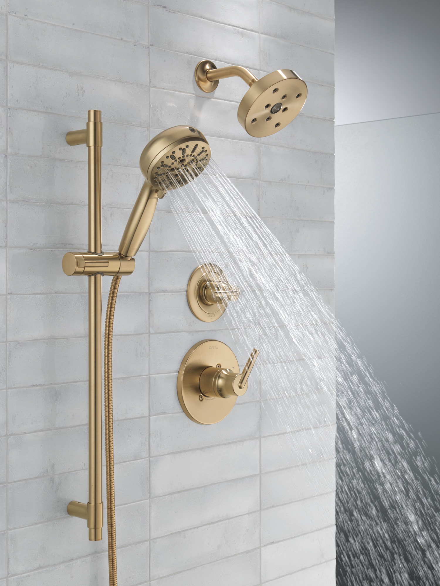 Grifo de ducha redondo de 5.4 pulgadas con acabado Champagne Bronze de un solo mango y función única de Delta Trinsic T14259-CZ