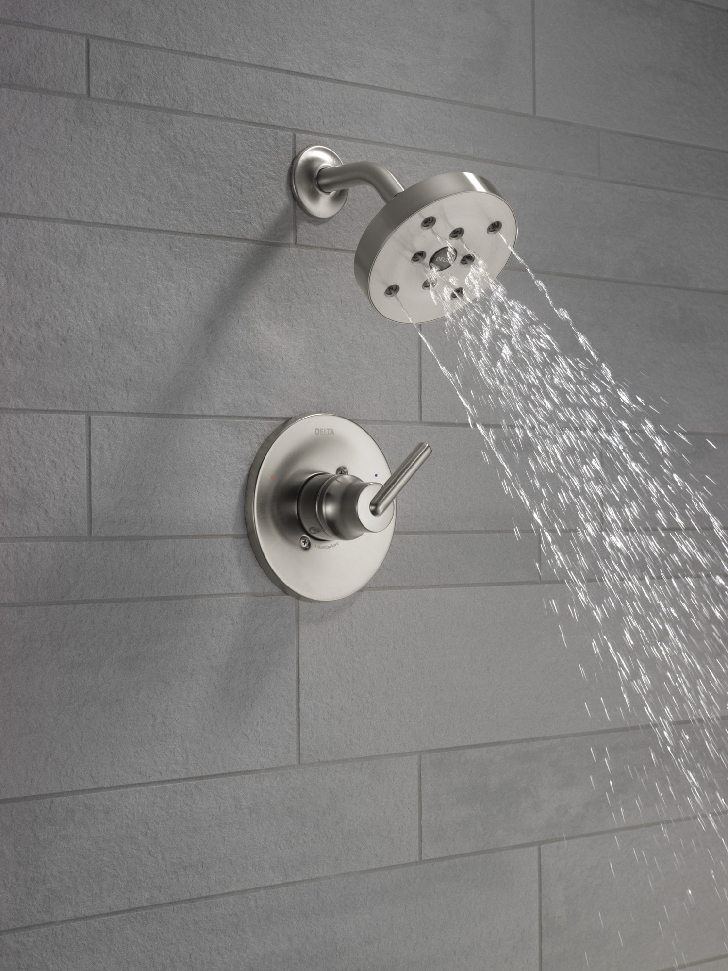 Grifo de ducha redondo de acero inoxidable con manija única y función única de 5.4 pulgadas, marca Delta Trinsic