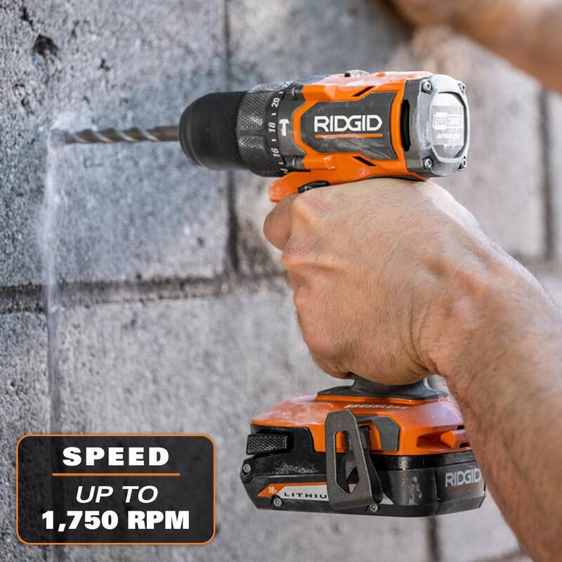 Traducción: Juego de Taladro Percutor Inalámbrico RIDGID 18V SubCompact con Motor Brushless de 1/2 pulgadas, incluye (2) Baterías de 2.0 Ah, Cargador y Bolsa - R87112K