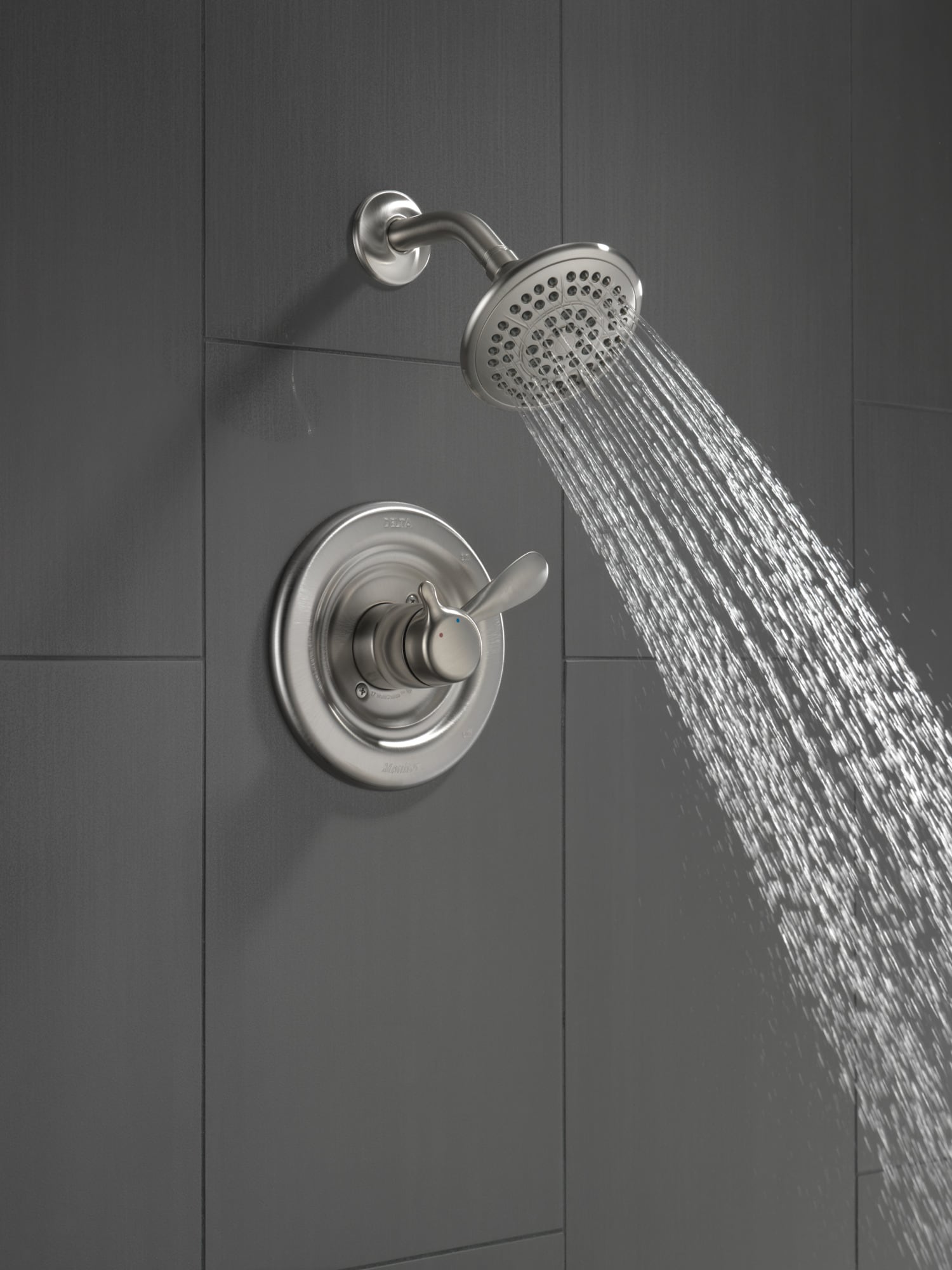 Grifo de ducha redondo de acero inoxidable con 2 manijas y función múltiple de 4.8750 pulgadas.