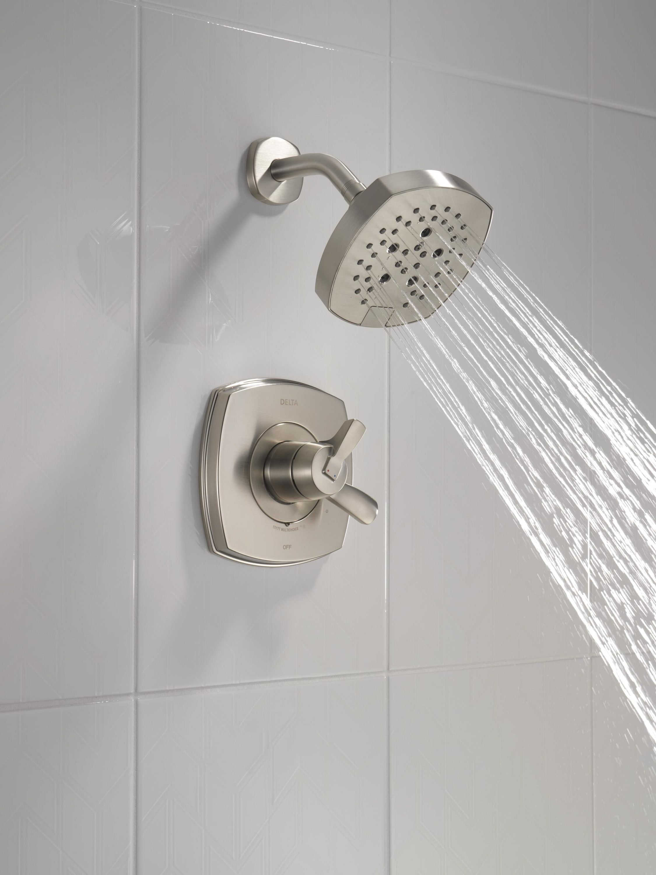 Grifo de ducha redondo de acero inoxidable con 2 manijas y función multiusos de 7.0 pulgadas Delta Stryke T17276-SS