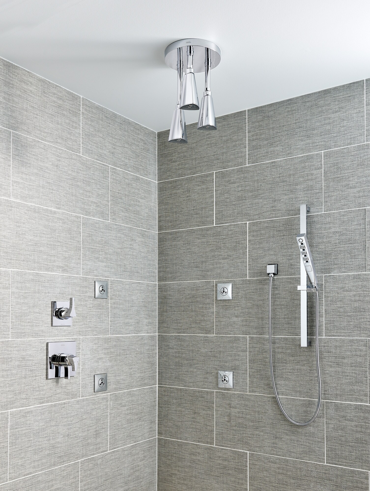 Regadera de Chorro Delta HydraChoice en Bronce Champagne SH5005-CZ