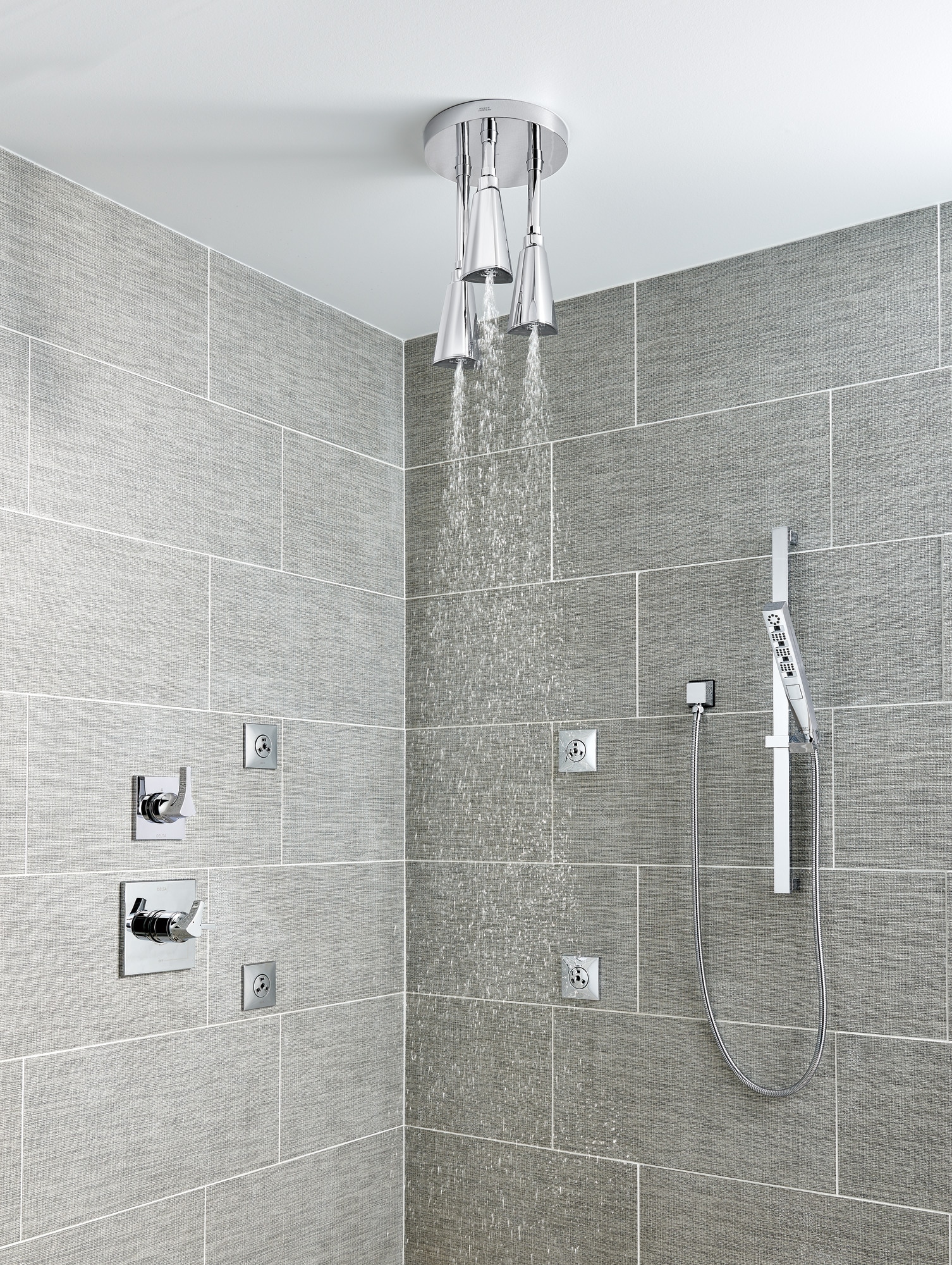 Regadera de Chorro Delta HydraChoice en Bronce Champagne SH5005-CZ
