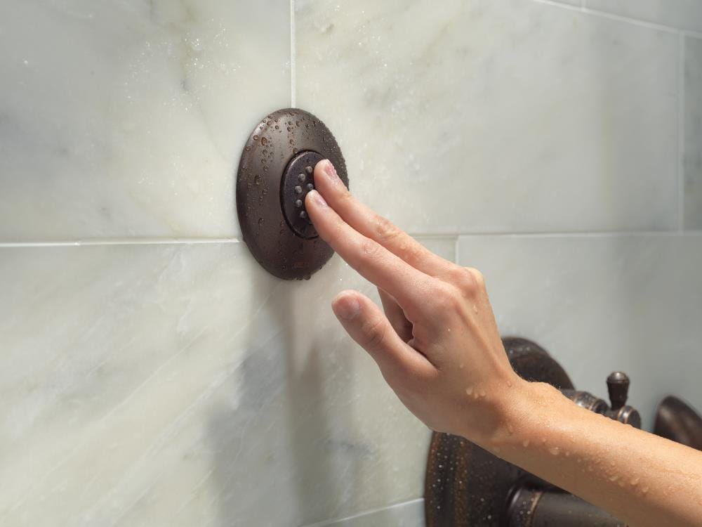 Chorro de ducha Delta HydraChoice en bronce veneciano T50010-RB