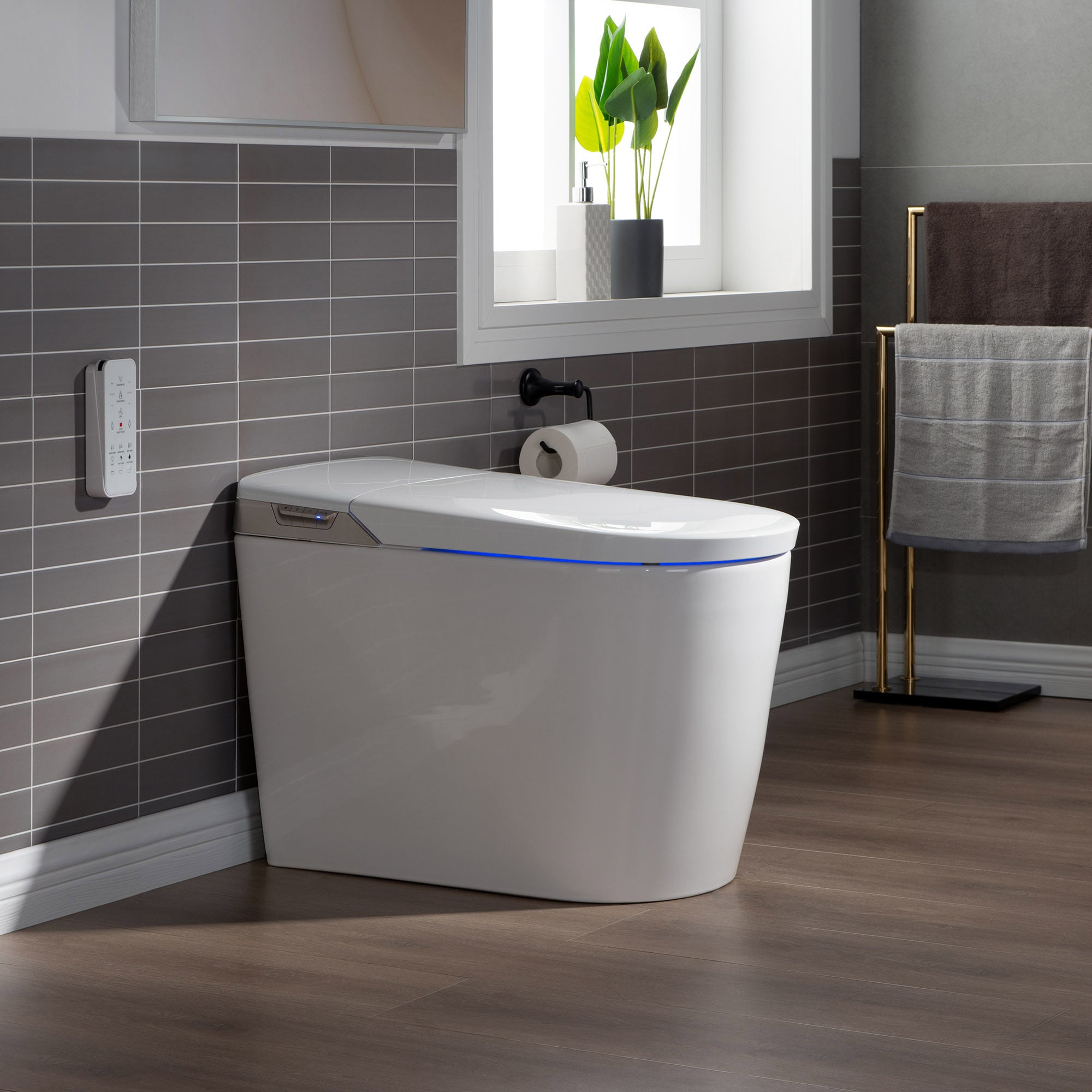Bañera bidireccional blanca de Toscano de Woodbridge con cierre suave inteligente y altura estándar, alargada de una sola pieza con asiento bidet de 12 pulgadas y descarga doble de 1.6 GPF LT527
