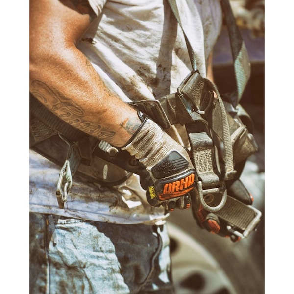 Guantes recubiertos con resistencia al corte y impacto de Mechanix Wear, Nivel de corte A5, 13 ga, Negro/Gris, Talla S - KHD-CR-010