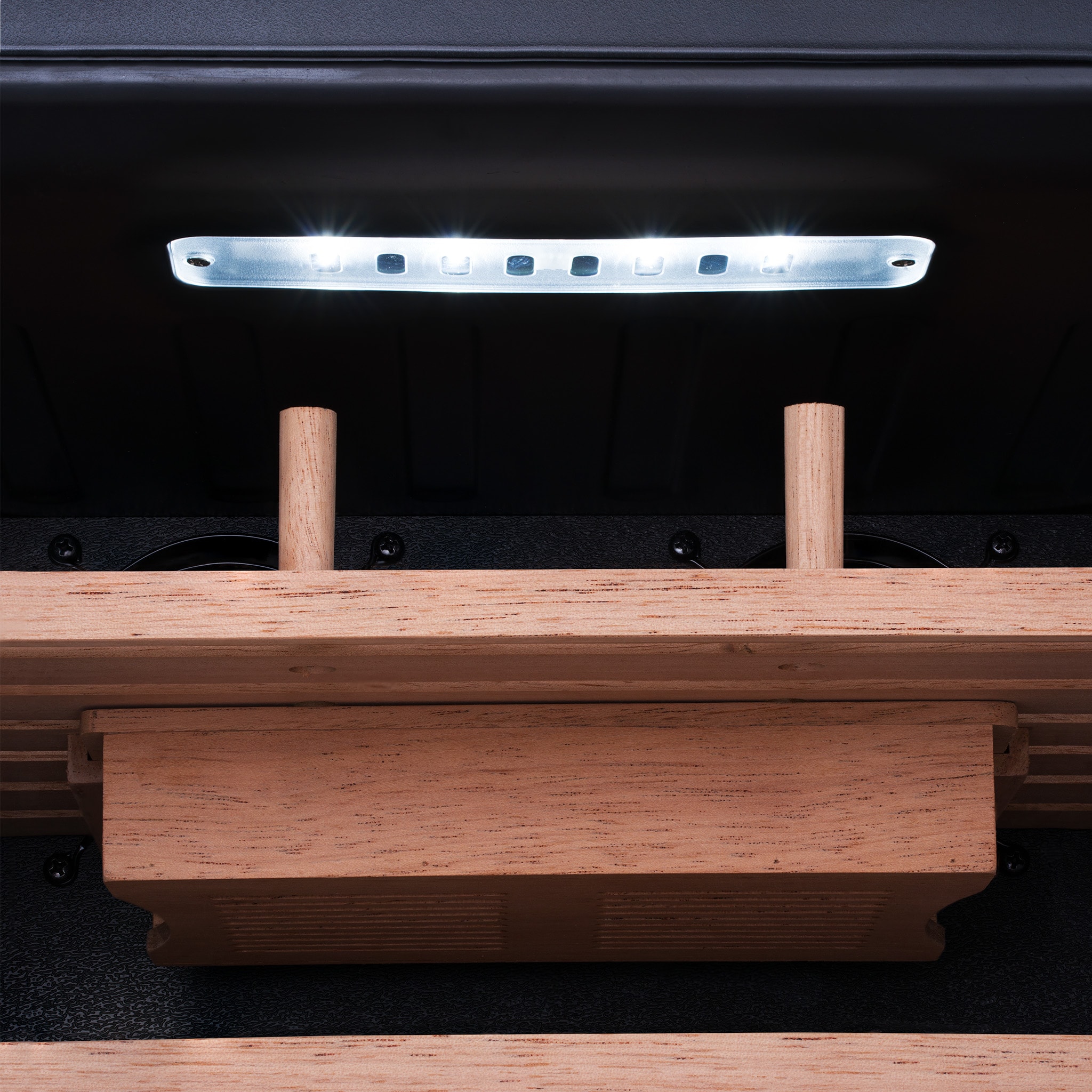 Humidor de gabinete independiente de acero inoxidable y negro NewAir de 29.13 pulgadas x 16.93 pulgadas x 17.72 pulgadas (Capacidad para 500 puros) NCH500SSB0