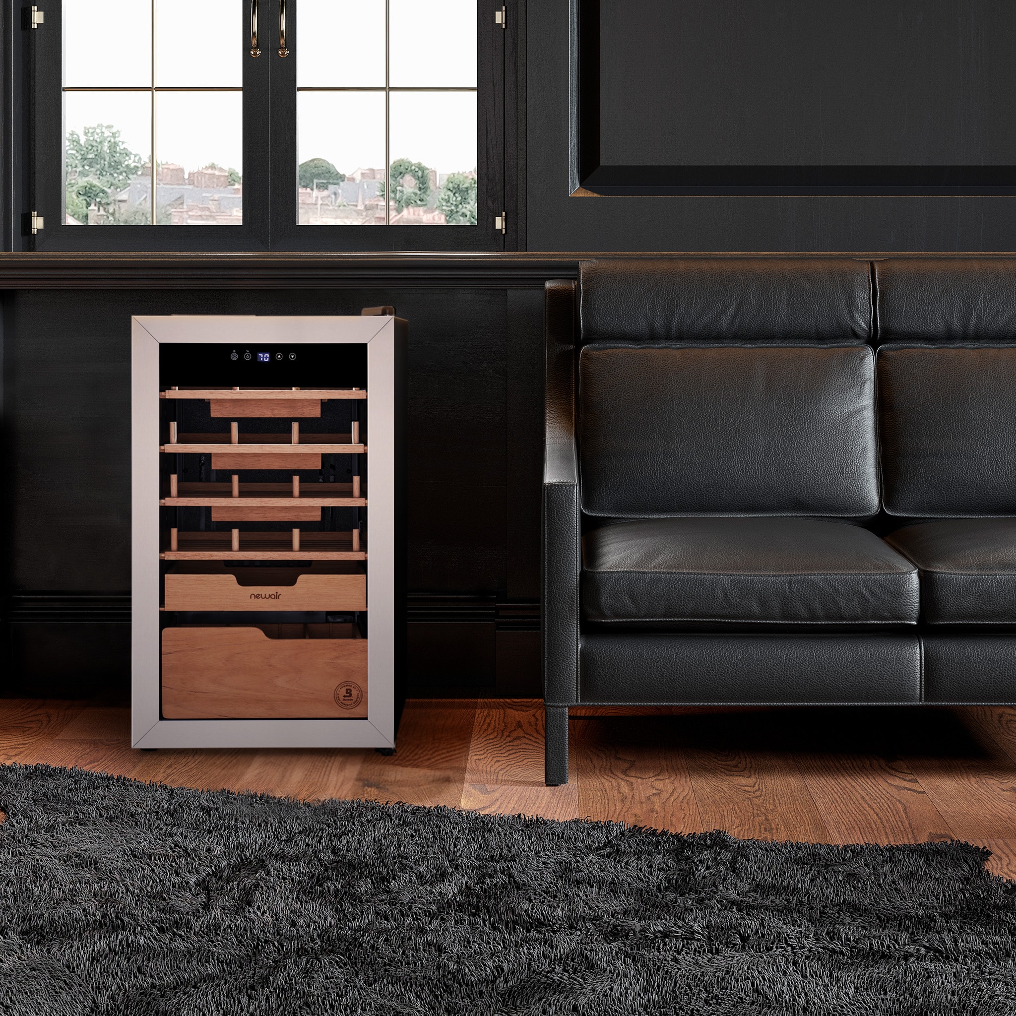 Humidor de gabinete independiente de acero inoxidable y negro NewAir de 29.13 pulgadas x 16.93 pulgadas x 17.72 pulgadas (Capacidad para 500 puros) NCH500SSB0
